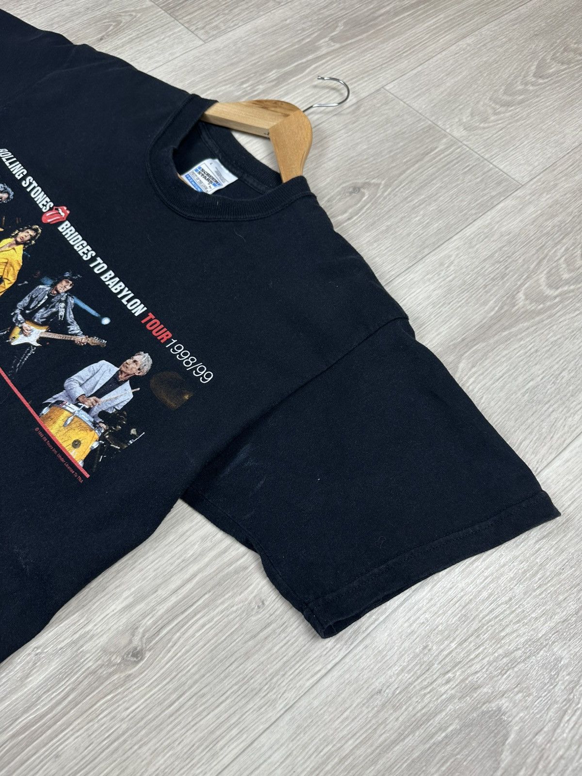 Band Tees × The Rolling Stones × Vintage Vintage 1999 The Rolling Stones No Security Tour Tee Shirt Size US L / EU 52-54 / 3 - 4 Thumbnail