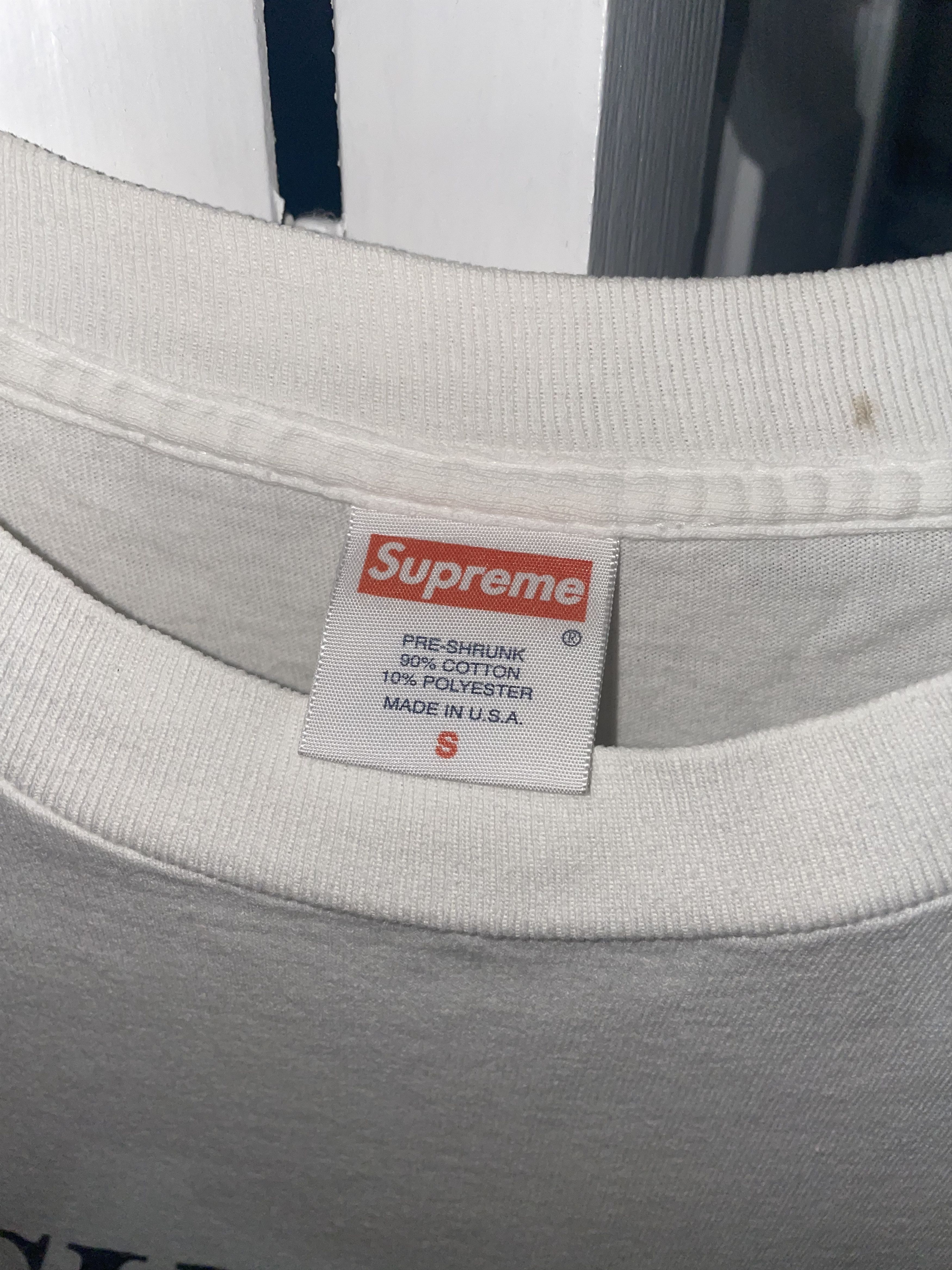 Supreme SUPREME NYC 2007 'BITCH PLEASE' Tee size Small RARE Size US S / EU 44-46 / 1 - 3 Thumbnail
