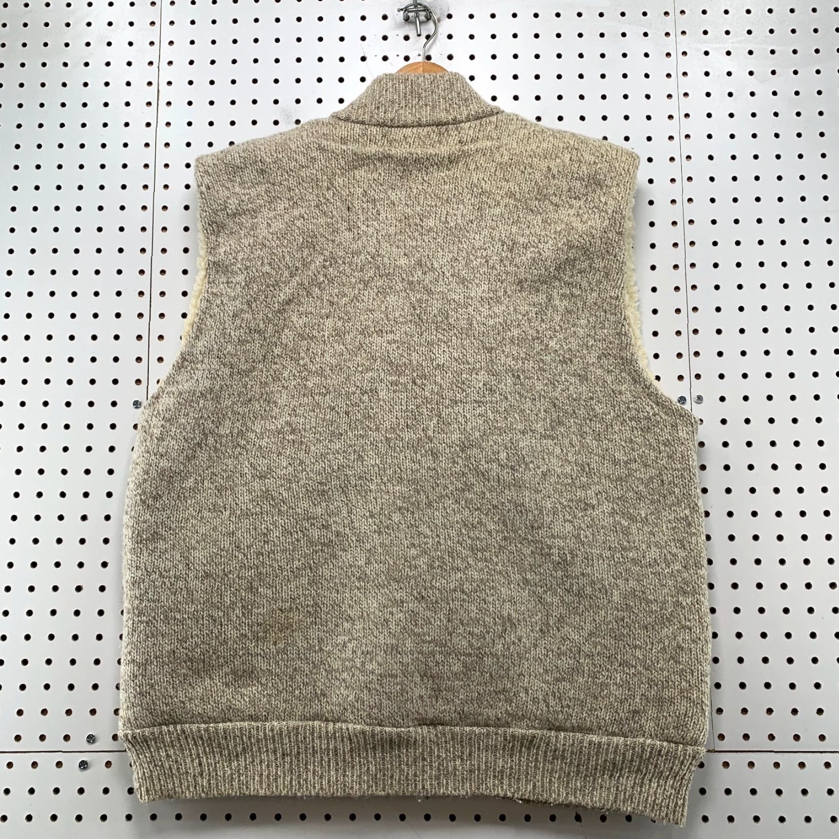 Vintage VINTAGE Winona Knits Wool Vest Mens XL Beige Sherpa Lined Sleeveless USA Size US XL / EU 56 / 4 - 2 Thumbnail