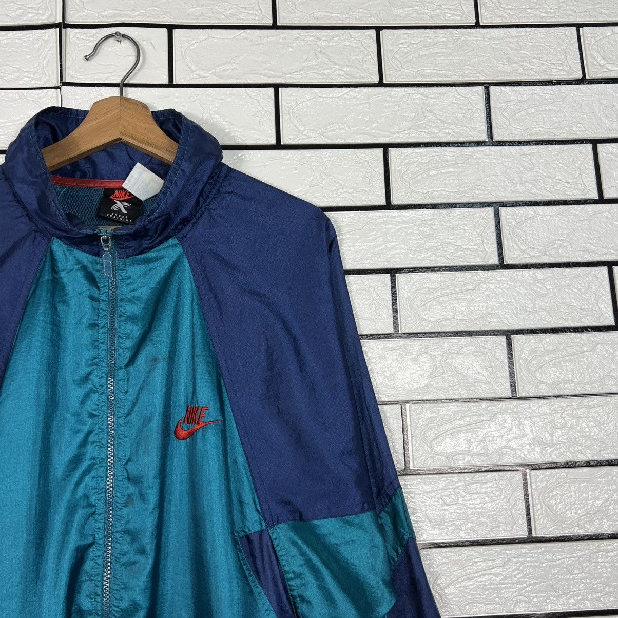 Nike RARE NIKE Cross Training Colorblock Windbreaker #3960-C180 Size US L / EU 52-54 / 3 - 4 Thumbnail