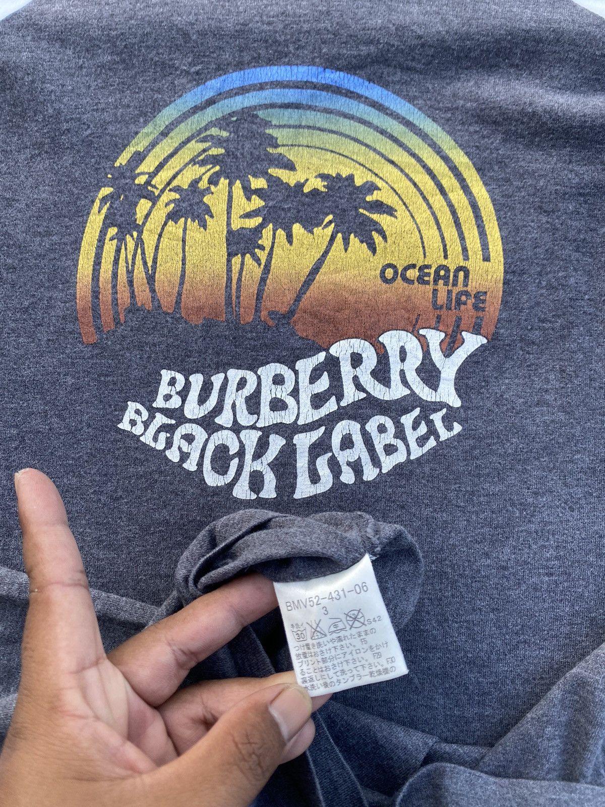 Burberry Rare Vintage Burberry Black Label Ocean Life Tshirt Size US M / EU 48-50 / 2 - 9 Thumbnail