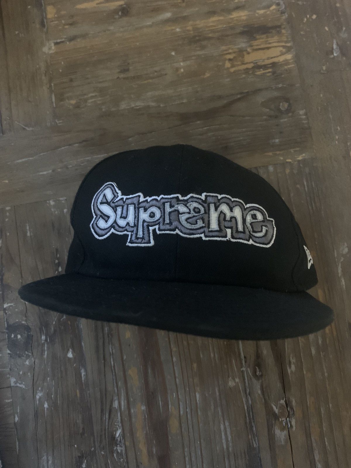 image of New Era Supreme ‘94 Fitted Cap in Black, Men's
