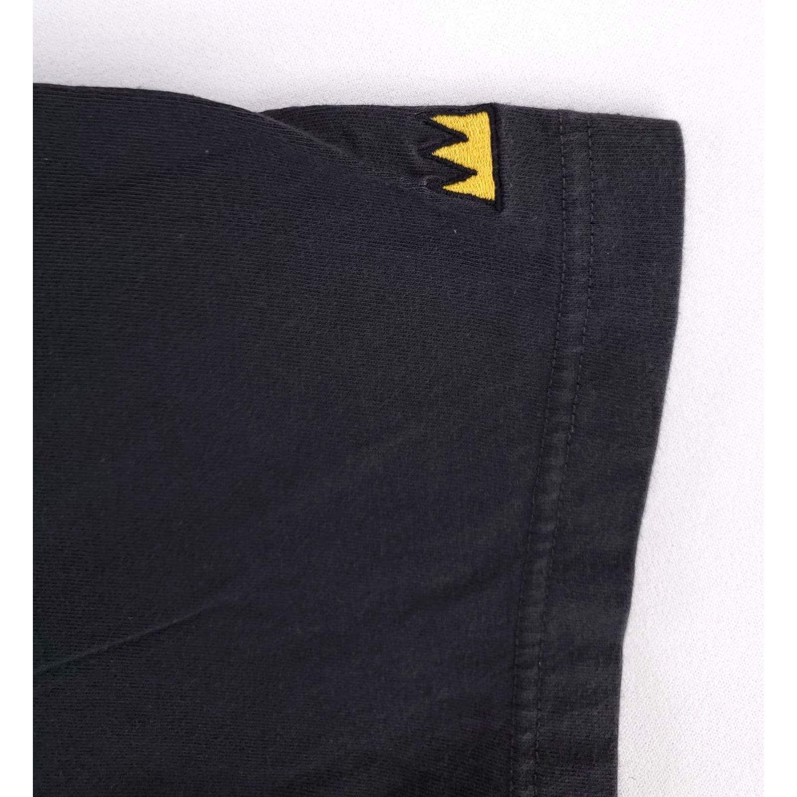 Uniqlo VINTAGE Uniqlo Archive Jean Michel Basquiat T Shirt Short Sleeve Black Mens L Size US L / EU 52-54 / 3 - 4 Thumbnail