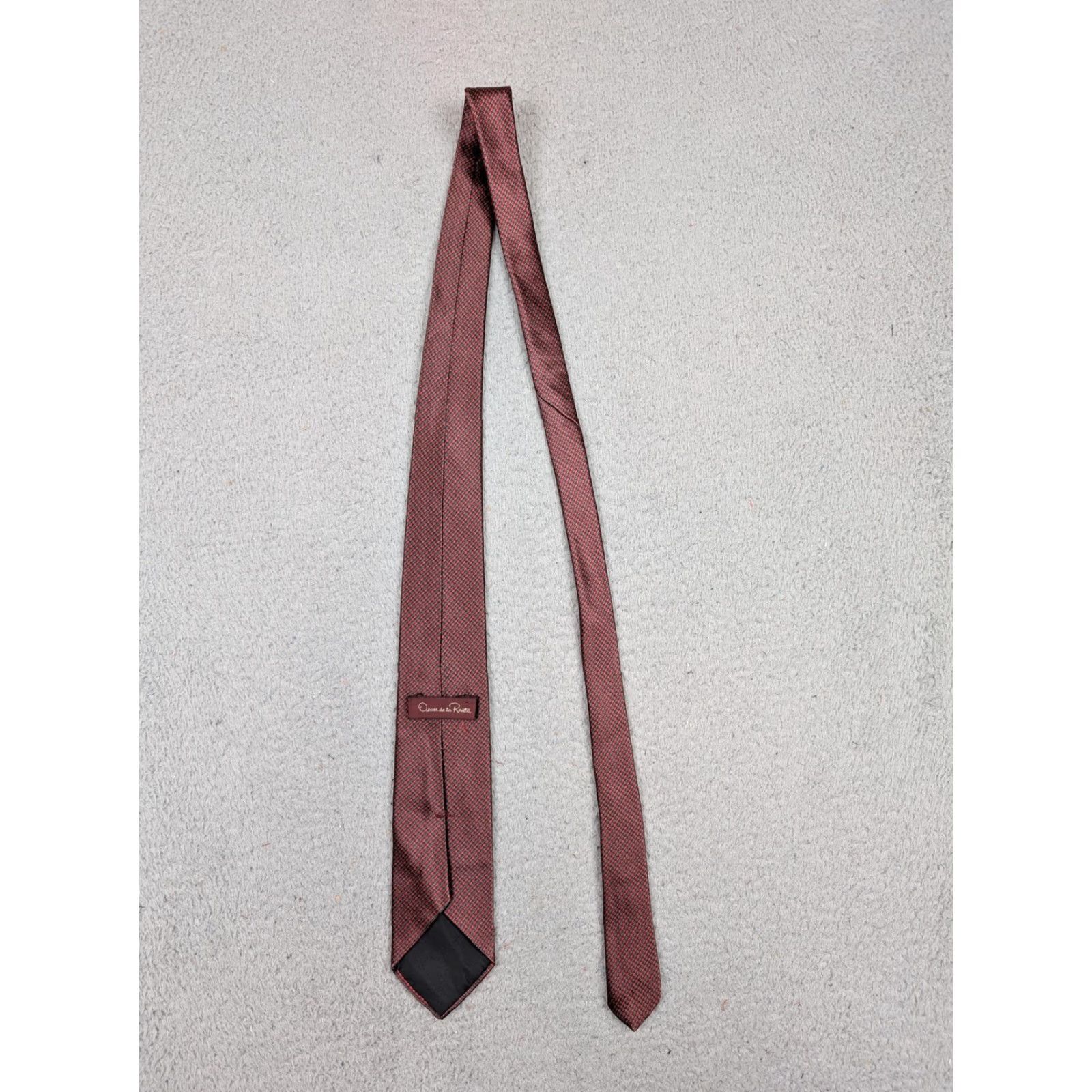 Oscar De La Renta VINTAGE Oscar de la Renta Tie Mens One Size Burgundy Red Silk Velour Micro 70s Slim Tie Geometric Pattern Size ONE SIZE - 7 Thumbnail