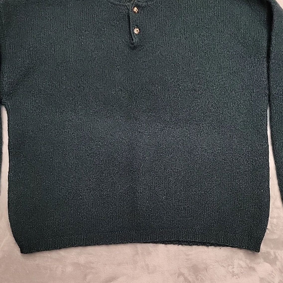 Vintage VINTAGE Woolrich Sweater XL Men Green Wool Knit Made in USA Pullover Crew Neck Long Sleeve All Seasons Casual Snug Solid Pattern Size US XL / EU 56 / 4 - 2 Thumbnail