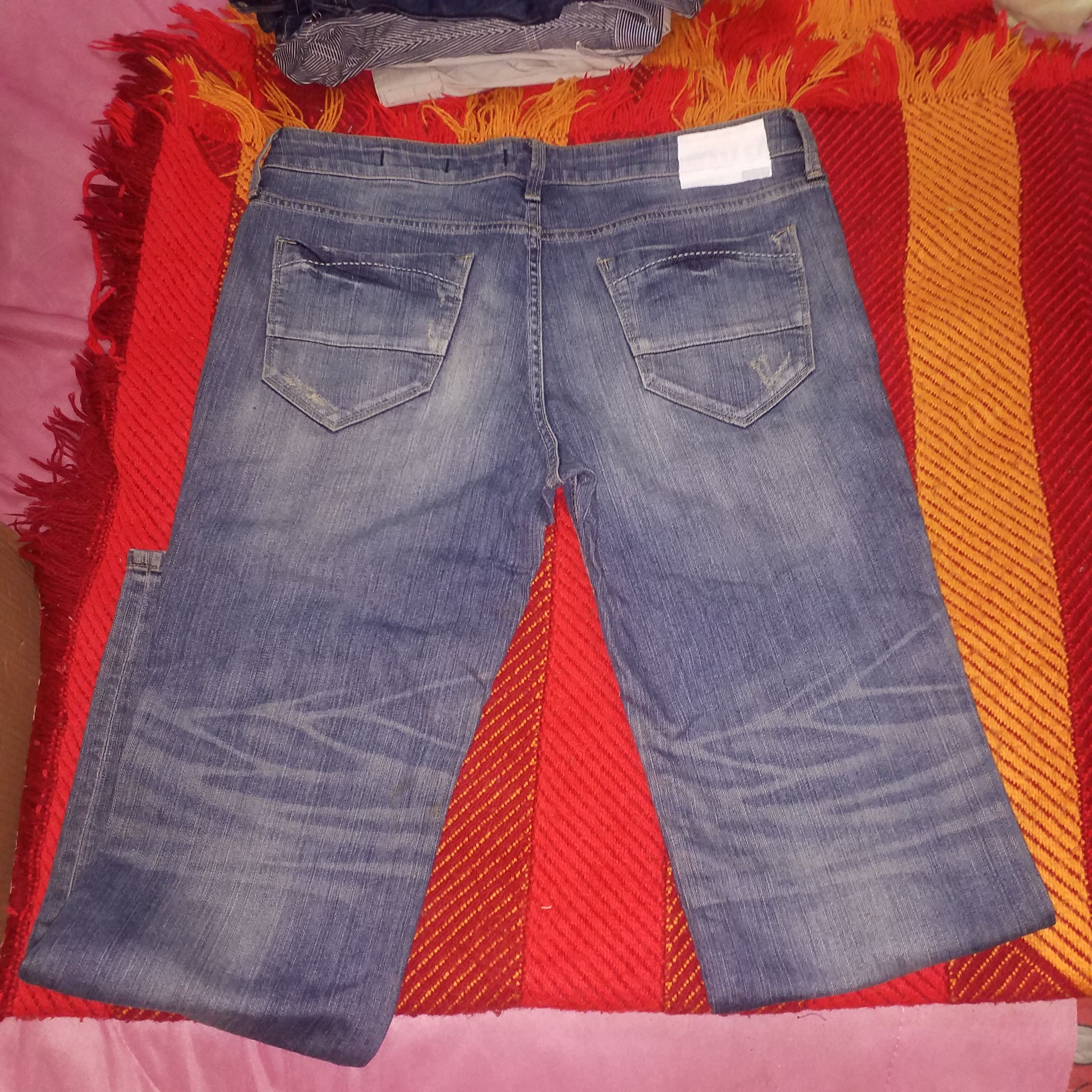 Japanese Brand JAPAN BRAND ELASTIC JEANS DISSTRESS RARE NICE NICE NICE 😘😘 Size 36" / US 14 / IT 50 - 4 Thumbnail