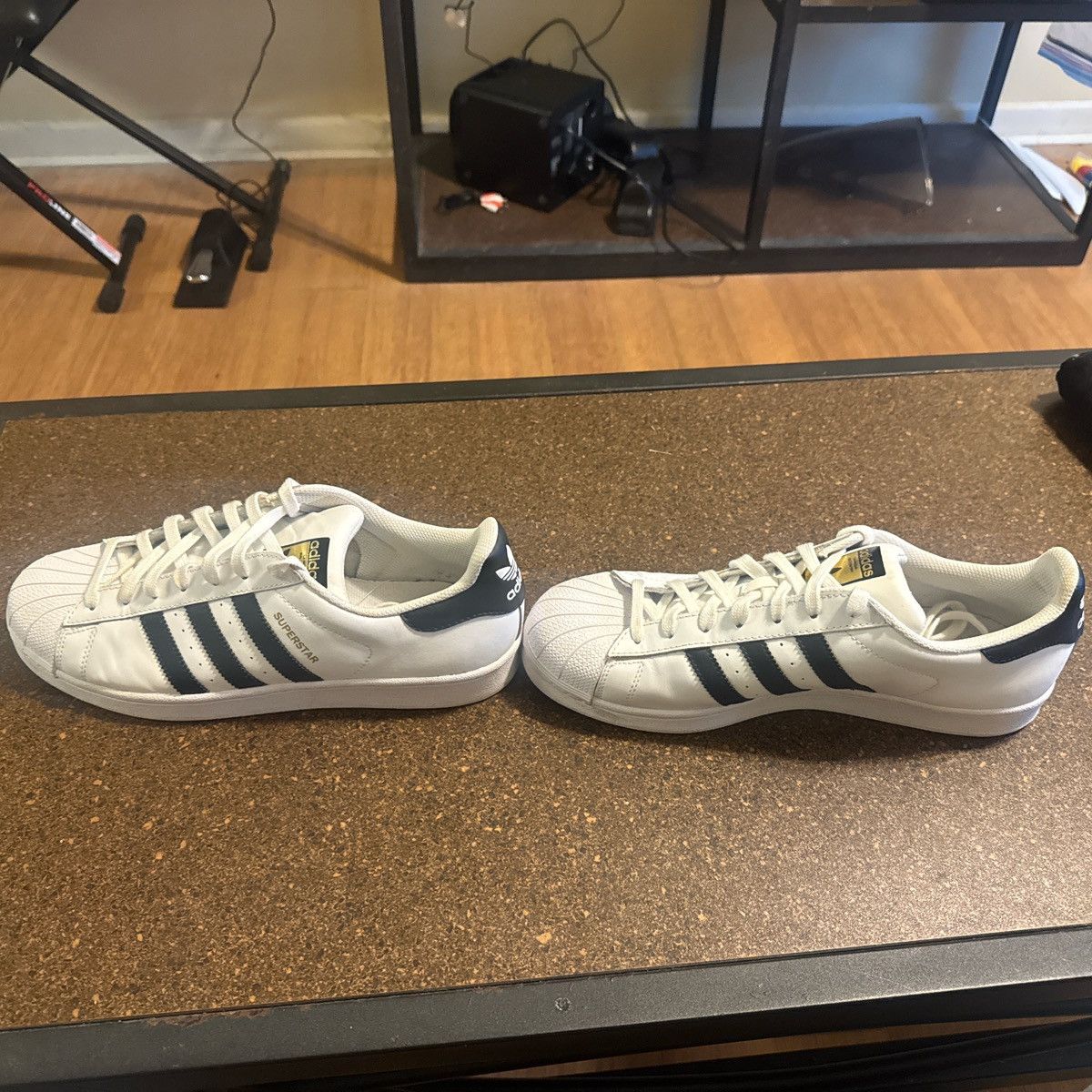 Adidas Adidas Superstars White Size 10.5 Size US 10.5 / EU 43-44 - 8 Thumbnail