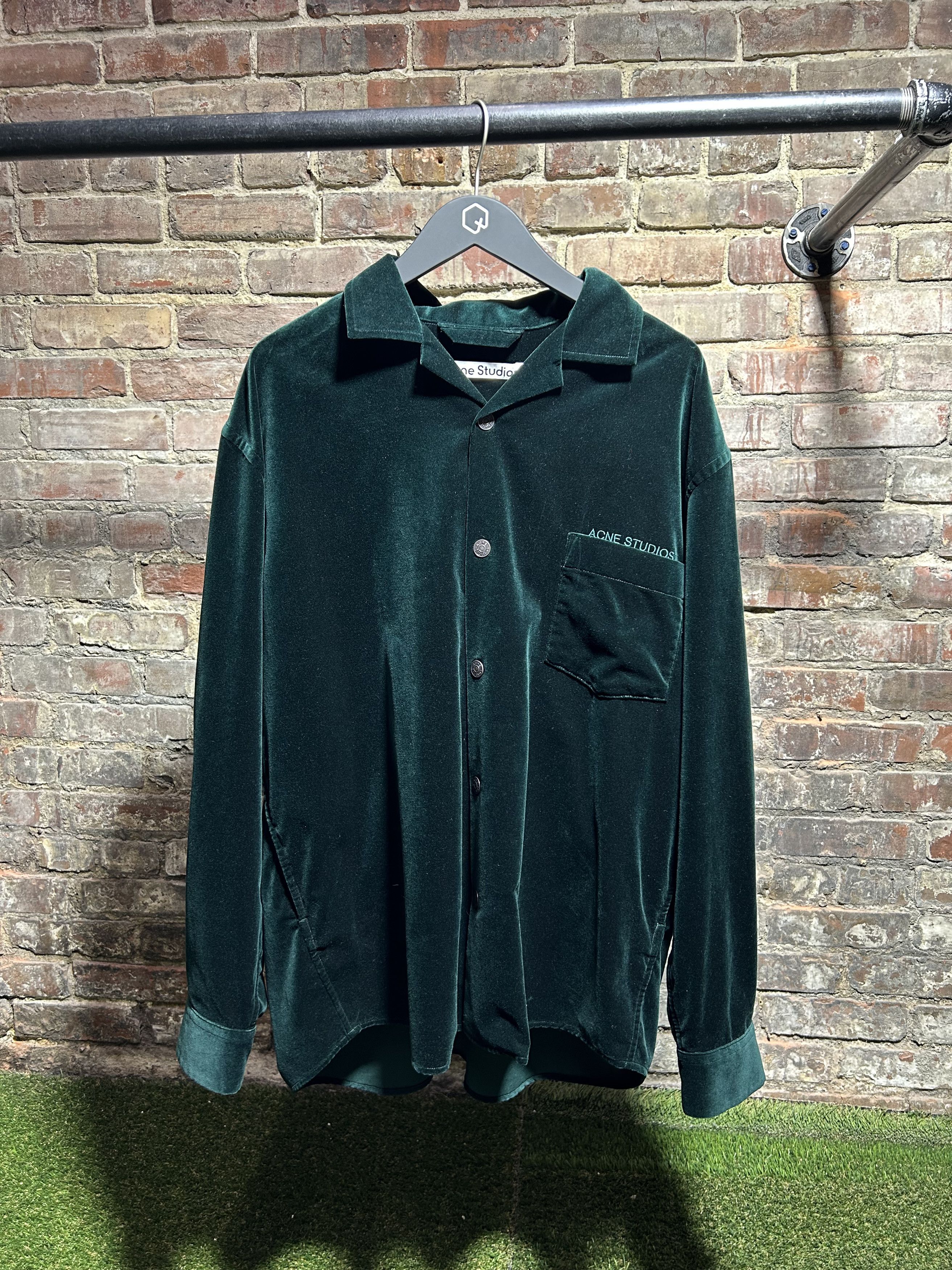 Acne Studios Acne Studios Velour Button Up Size US M / EU 48-50 / 2 - 1 Thumbnail