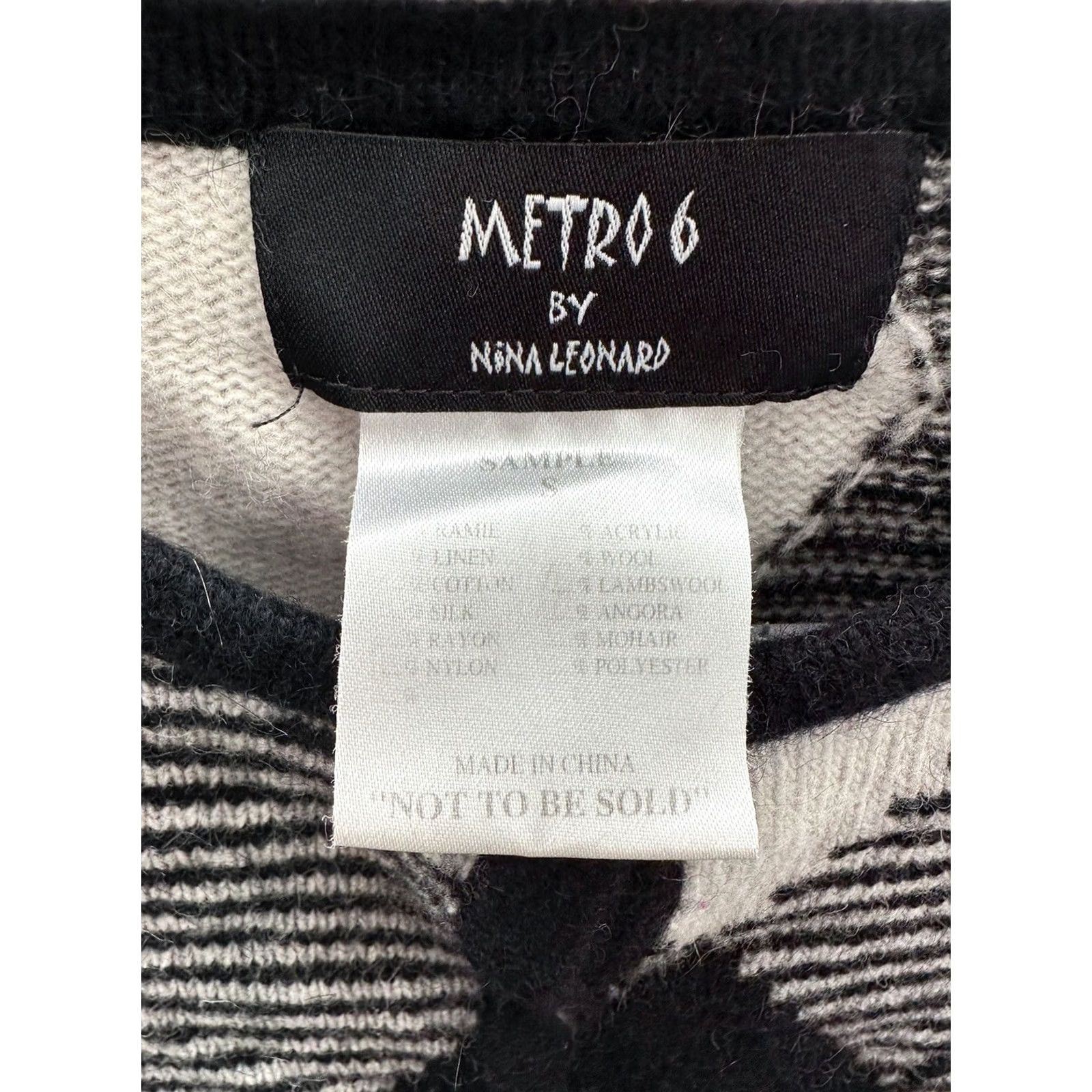 Vintage Womens Nina Leonard Plaid Button-Up Sweater Size Small Black White Long Sleeve Metro 6 Size S / US 4 / IT 40 - 6 Thumbnail
