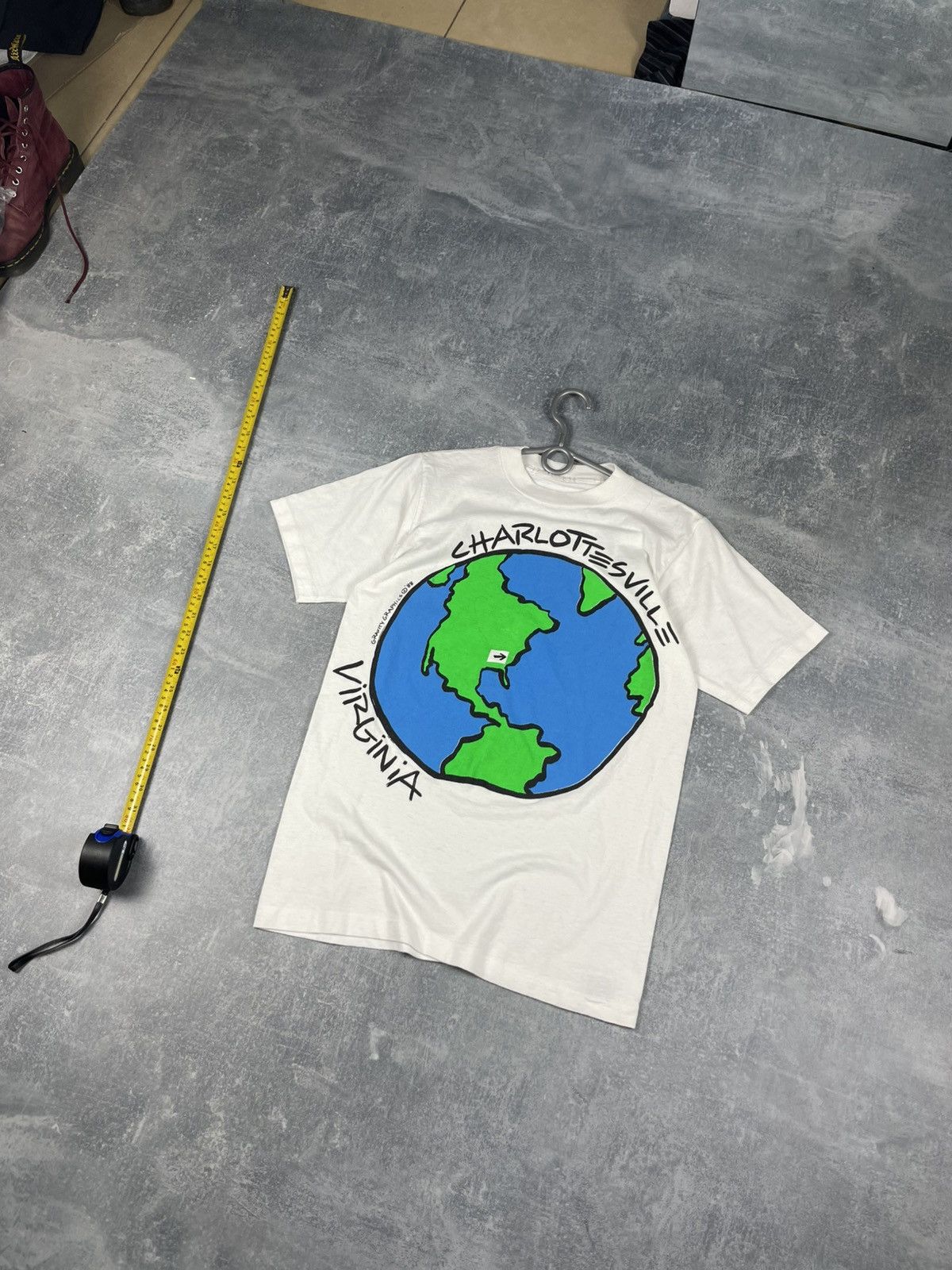 Vintage Vintage 1988 Charlottesville big logo earth tee Size US M / EU 48-50 / 2 - 1 Thumbnail