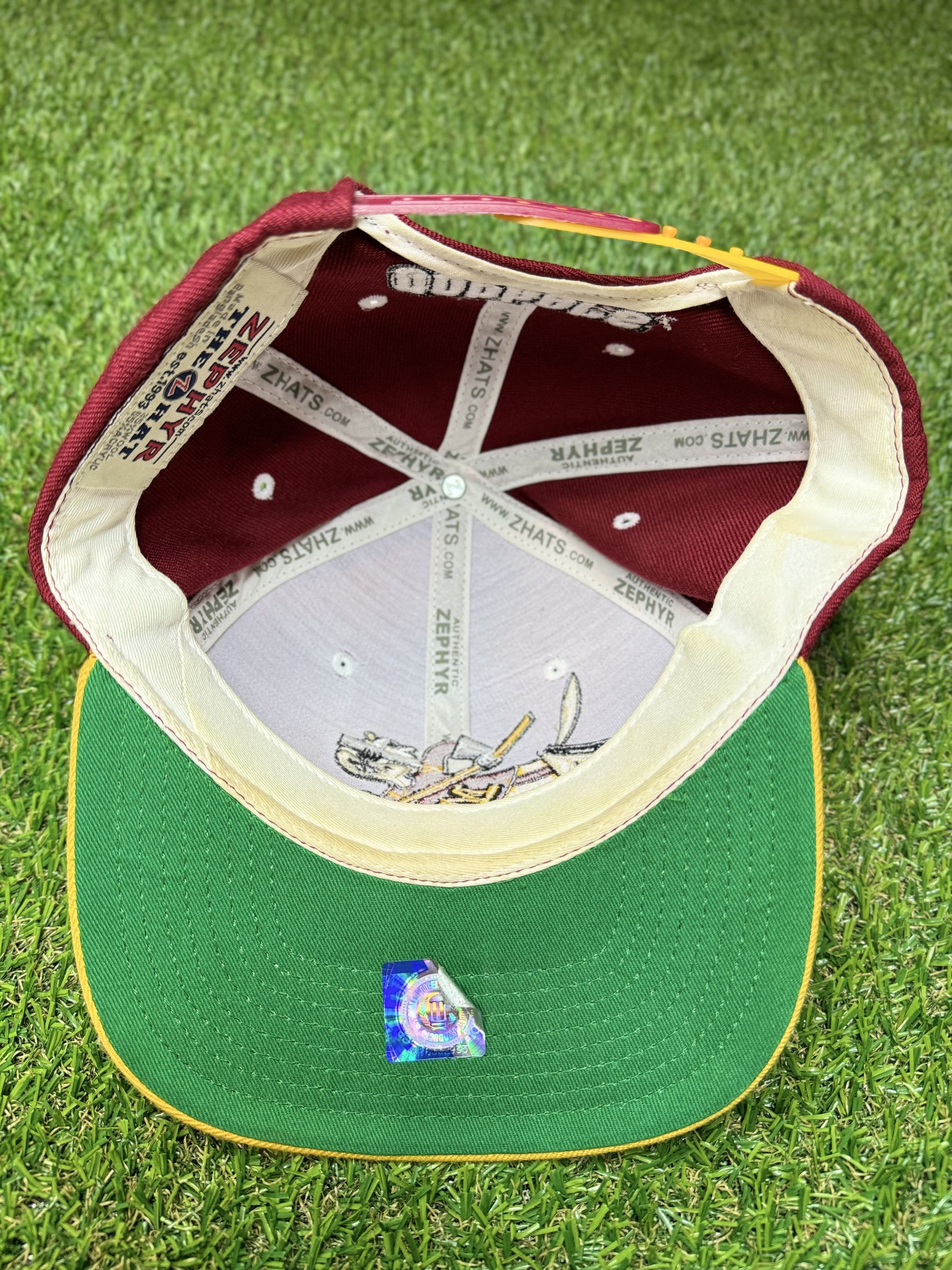 Zephyr Zephyr University of Minnesota Gophers Hockey Snapback RARE Size ONE SIZE - 2 Thumbnail