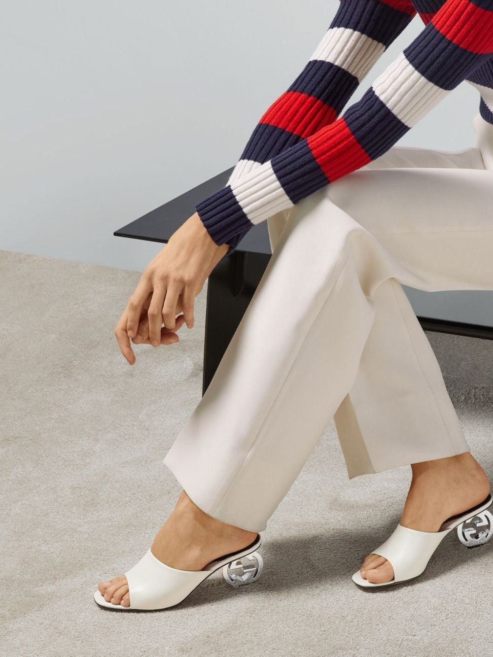 Gucci o1s1wg110225 Women's Interlocking G Heel Sandals in White Size US 8 / IT 38 - 6 Thumbnail
