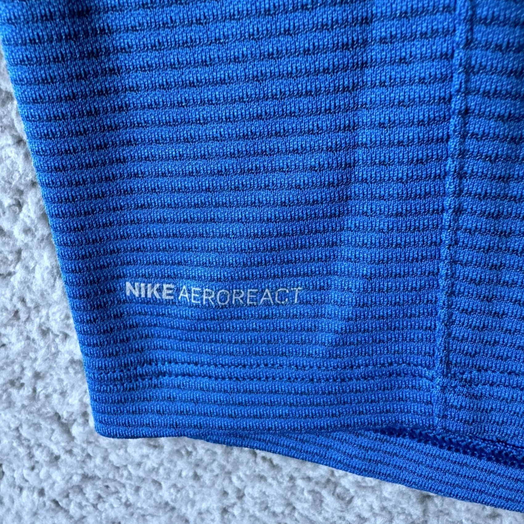 Nike Nike Aeroreact Sweater Mens XL Blue Golf Pullover 1/2 Zip Nylon Sweatshirt Weight Knit Mock Neck Regular Size US XL / EU 56 / 4 - 5 Thumbnail