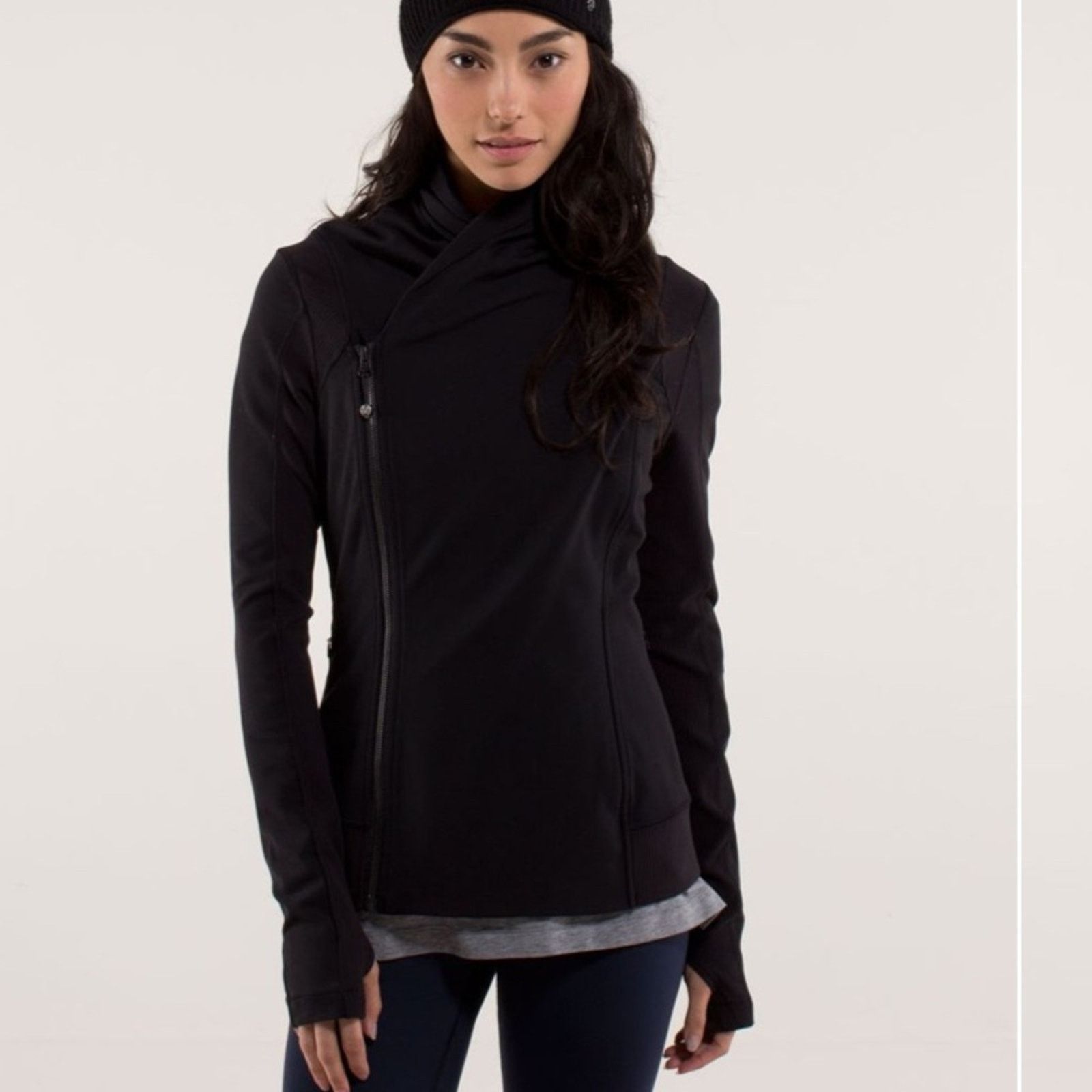 Lululemon Lululemon Bhakti Yoga Jacket - Size 8 - Black Size M / US 6-8 / IT 42-44 - 1 Thumbnail