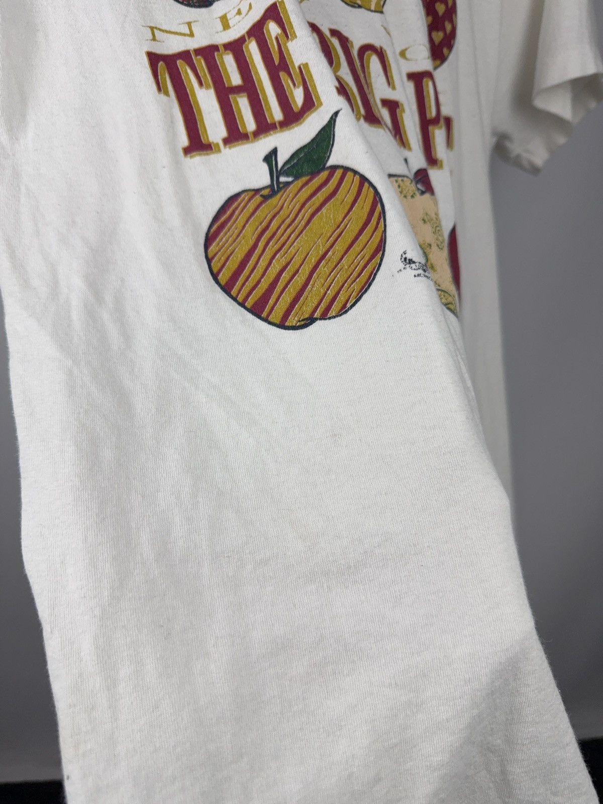 Vintage Vintage 1995 New York Big Apple Graphic Tourist T Shirt Size US L / EU 52-54 / 3 - 9 Thumbnail