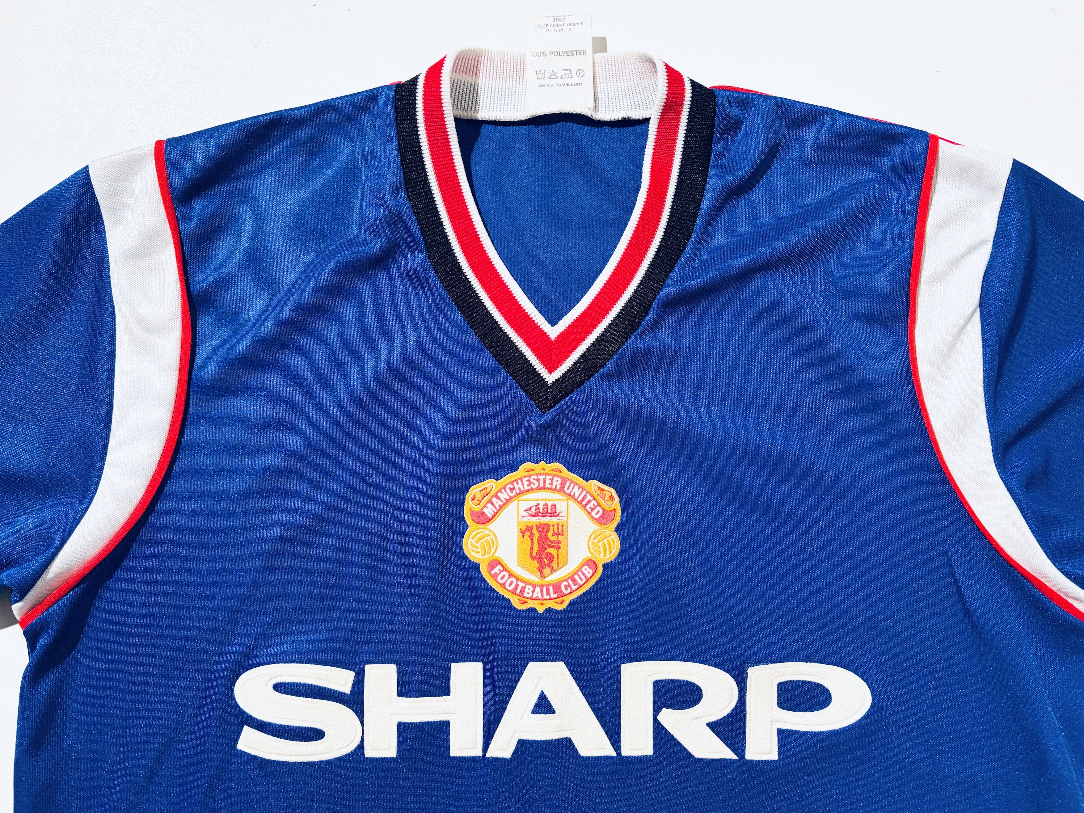 Adidas Manchester United 3rd Jersey 1984 1986 Size US M / EU 48-50 / 2 - 5 Thumbnail