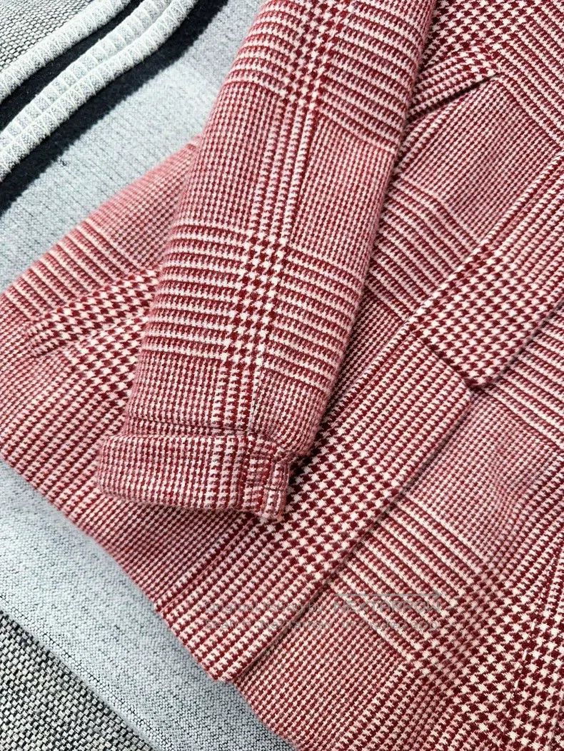 Loro Piana Loro Piana Red Plaid and Fox Fur Collar Coat Size XS / US 0-2 / IT 36-38 - 4 Thumbnail
