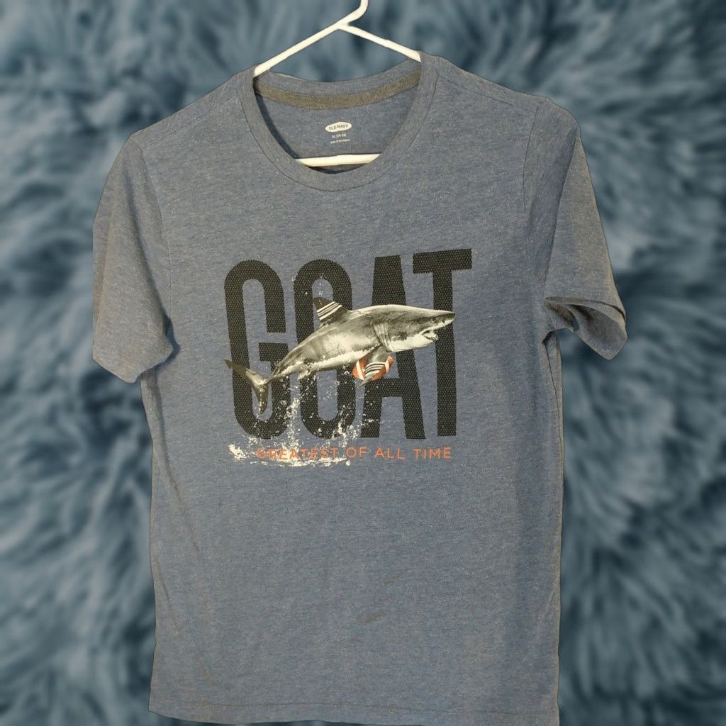 Old Navy GOAT Shark TSHIRT OLD NAVY 16-18 SS Crew Neck 100% Cotton Women Shirt Gray Short Sleeve Logo Animal Print NWOT 18" x 22" Size XXL / US 16-18 / IT 52-54 - 1 Thumbnail
