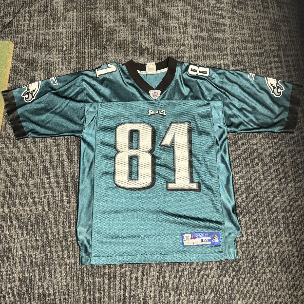 NFL Reebok Eagles Terrell Owens #81 Jersey M Size US M / EU 48-50 / 2 - 2 Thumbnail