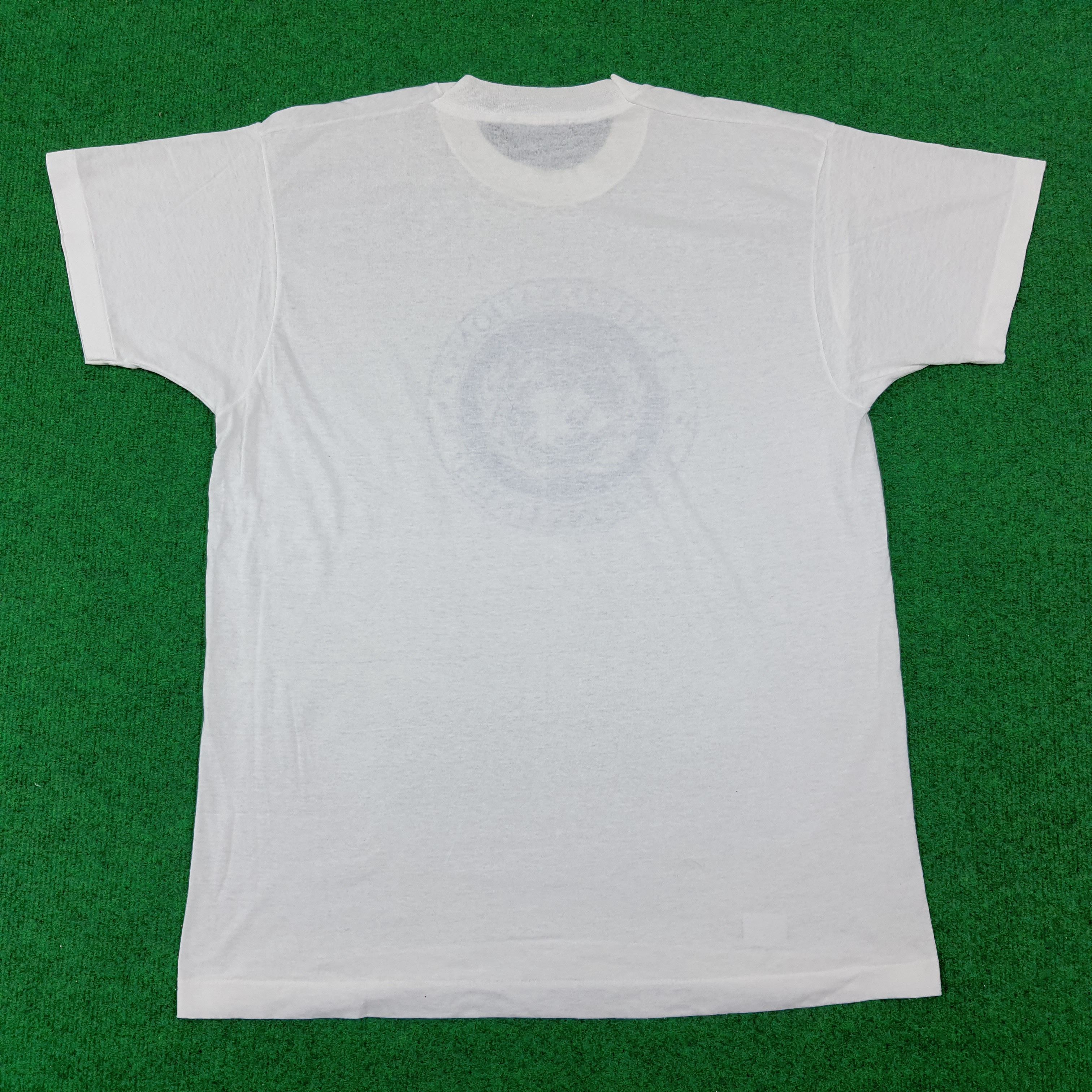 Vintage Vintage United Nations United Unies Tshirt Size US M / EU 48-50 / 2 - 3 Thumbnail
