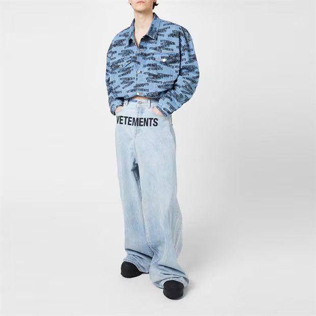Vetements o1g2r1mq0824 Logo Print Denim Shirt Jacket Medium Blue Black Size US XL / EU 56 / 4 - 4 Thumbnail