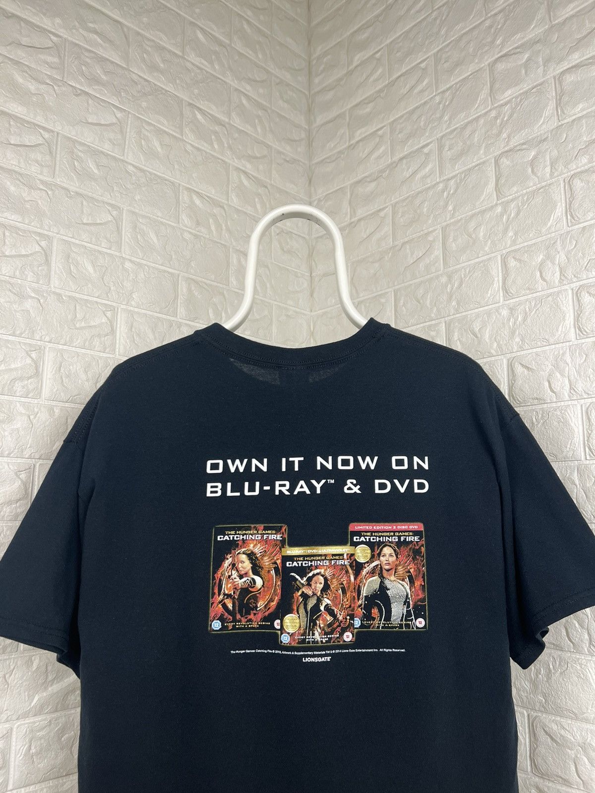 Vintage VINTAGE '13 THE HUNGER GAMES CATCHING FIRE MOVIE TEE Size US L / EU 52-54 / 3 - 3 Thumbnail