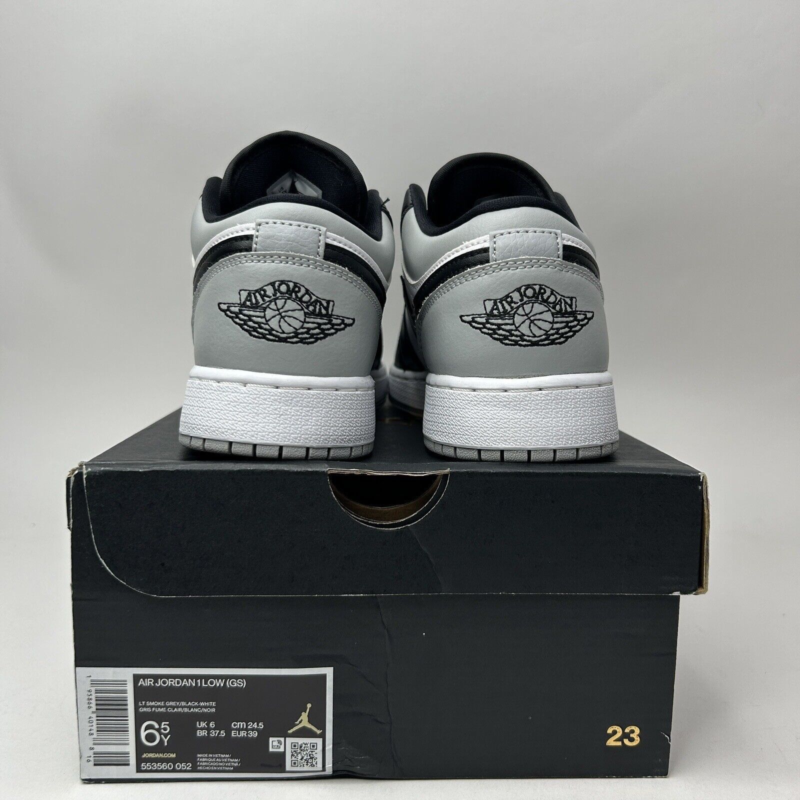 Nike Nike Air Jordan 1 Low Retro GS “Shadow Toe/Light Smoke Grey” Size US 8 / IT 38 - 4 Thumbnail