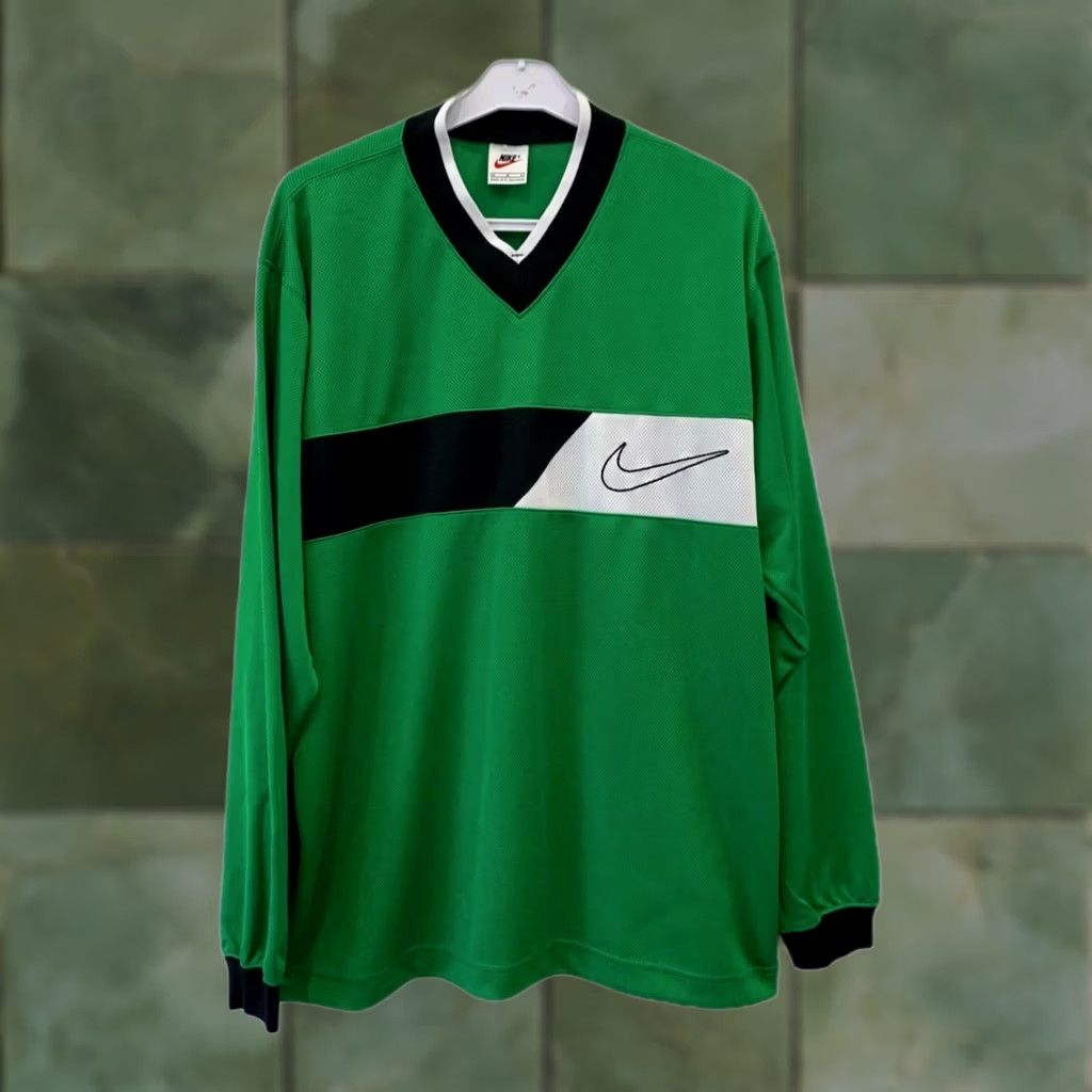 Nike VINTAGE Nike 90s Center Swoosh Goalie Jersey Green White Long Sleeve M Mens Shirt Size US M / EU 48-50 / 2 - 1 Thumbnail
