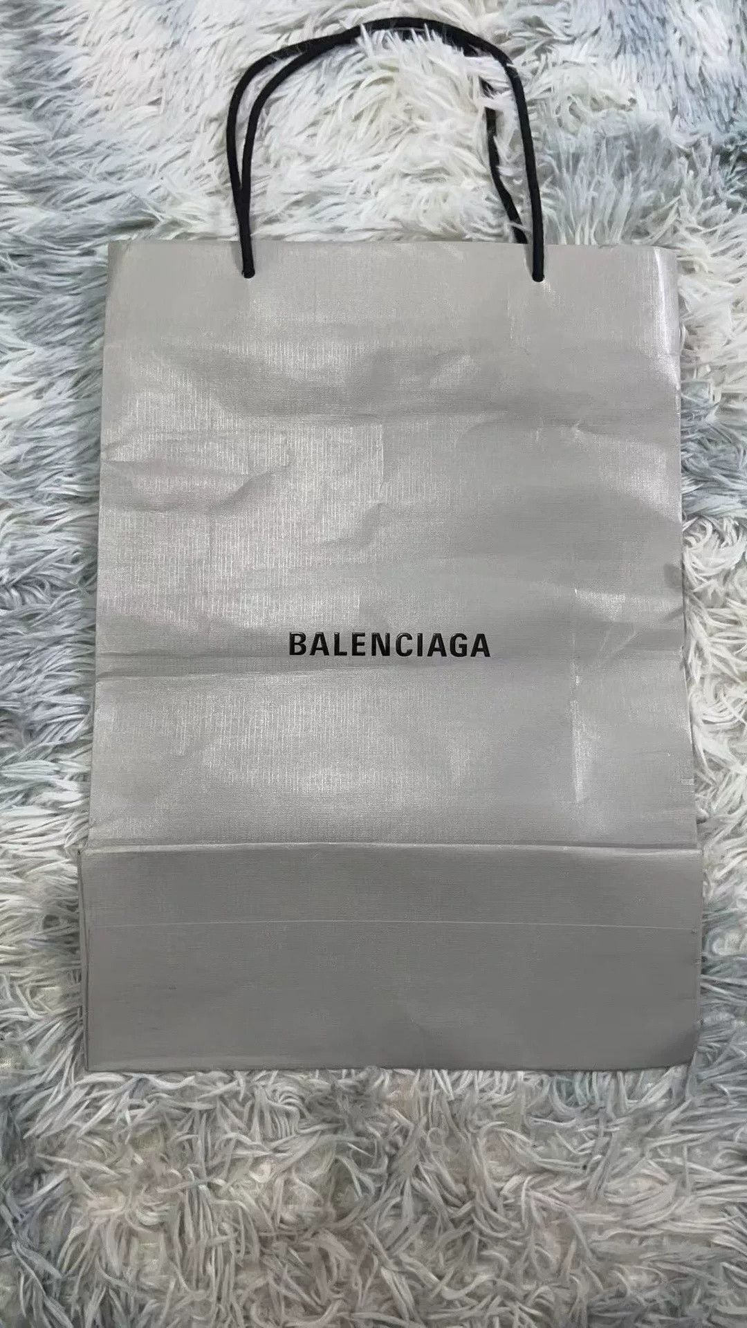 Balenciaga Balenciaga Distressed Short Sleeve Size US S / EU 44-46 / 1 - 5 Thumbnail