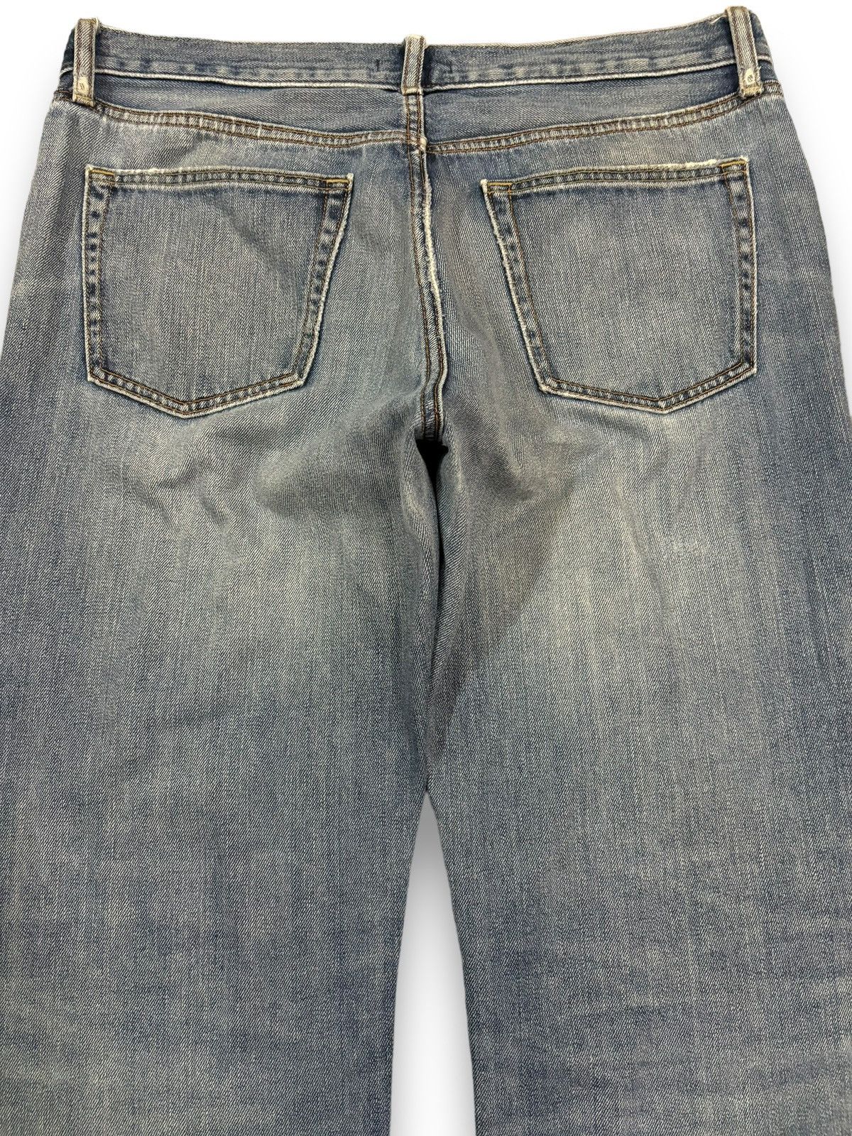 Uniqlo Vintage Y2K Uniqlo Blue Wash Loose Fit Distressed Jeans Size US 35 - 10 Thumbnail