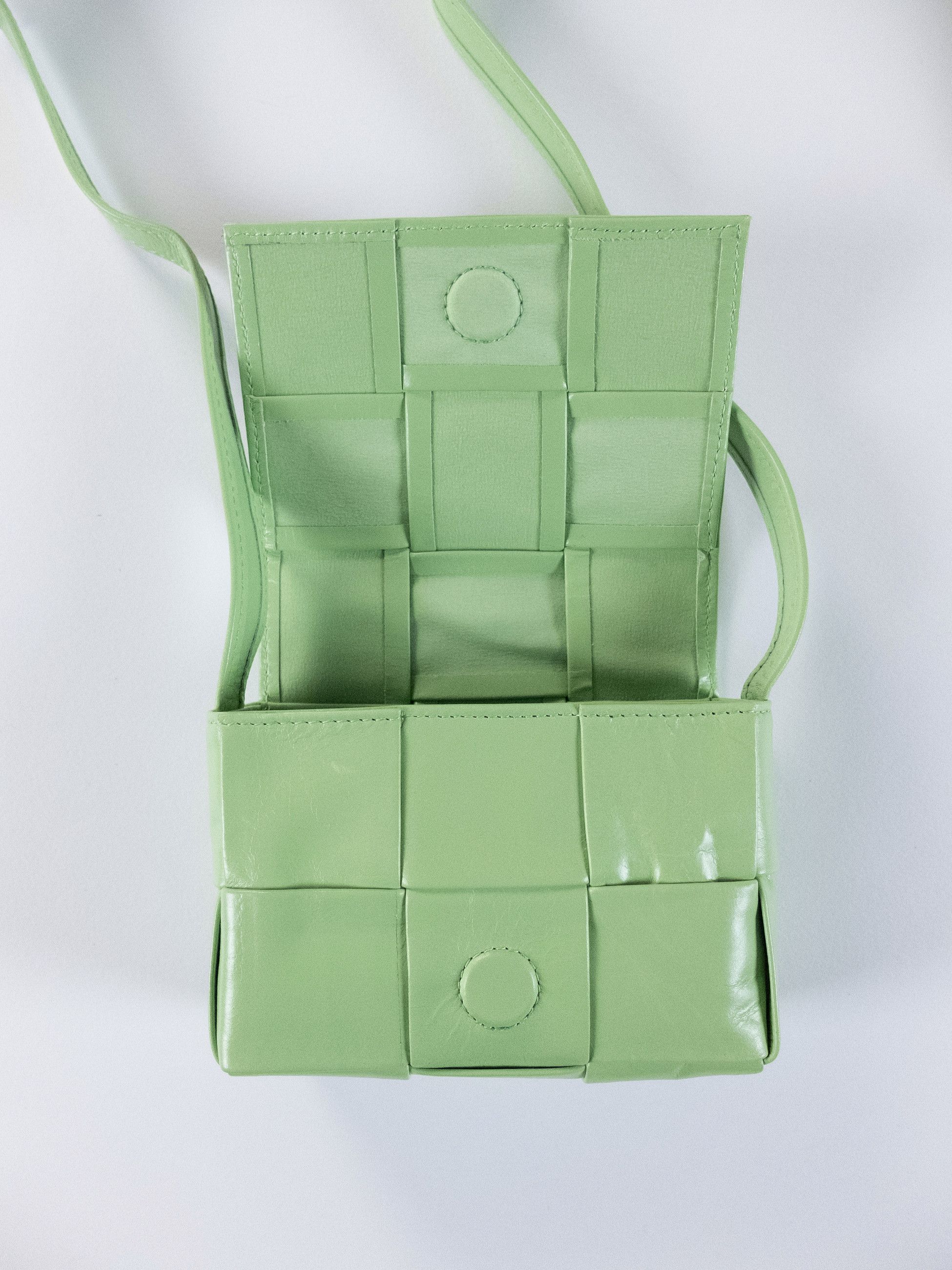Bottega Veneta BOTTEGA VENETA Candy Cassette green paper leather mini bag Size ONE SIZE - 7 Thumbnail