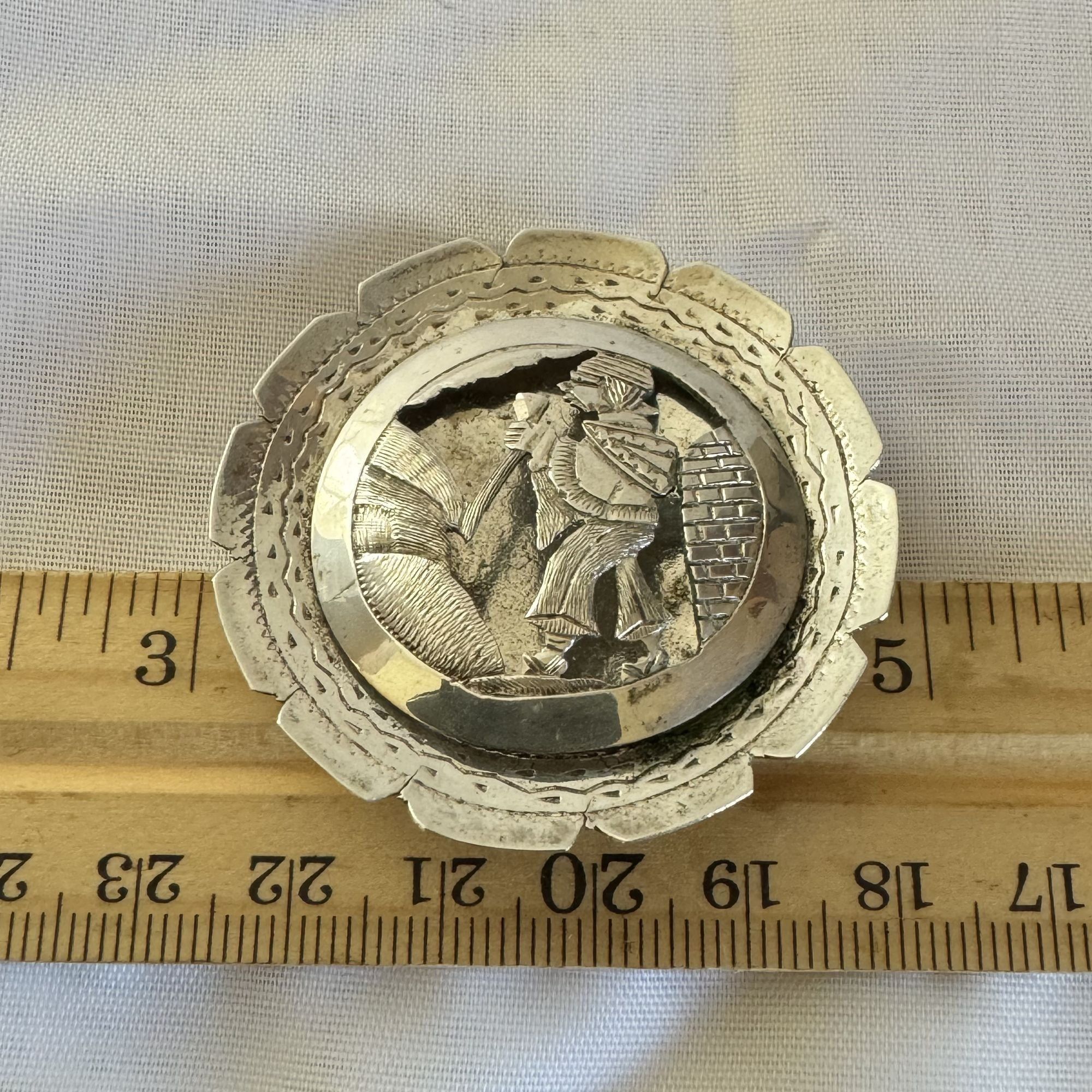 Vintage VTG Sterling Silver 925 Textured Armored Man Circle Brooch S Size ONE SIZE - 6 Thumbnail