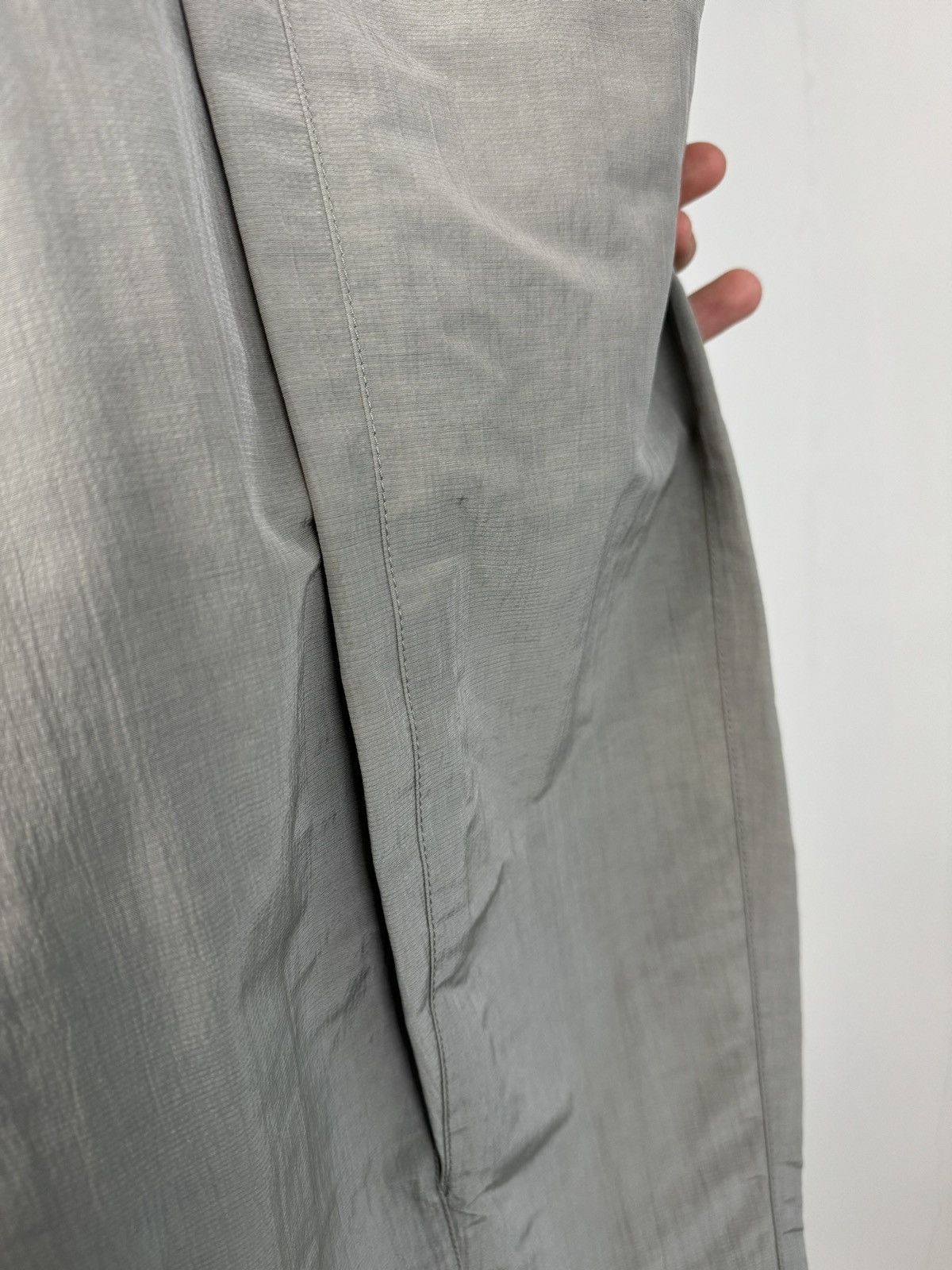 Emporio Armani 2000s Emporio Armani iridescent wide Astro pants Size US 35 - 4 Thumbnail