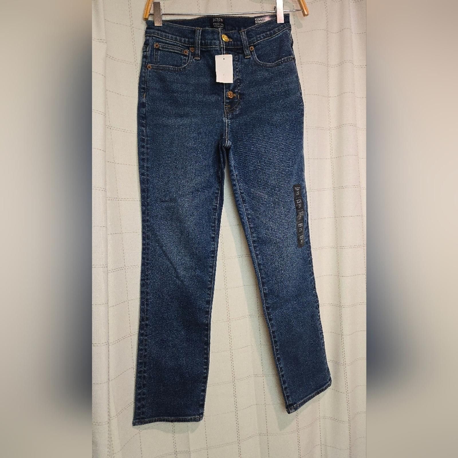 J.Crew NWT J Crew Essential straight jean with button fly Size 25" / US 0 / IT 36 - 2 Thumbnail