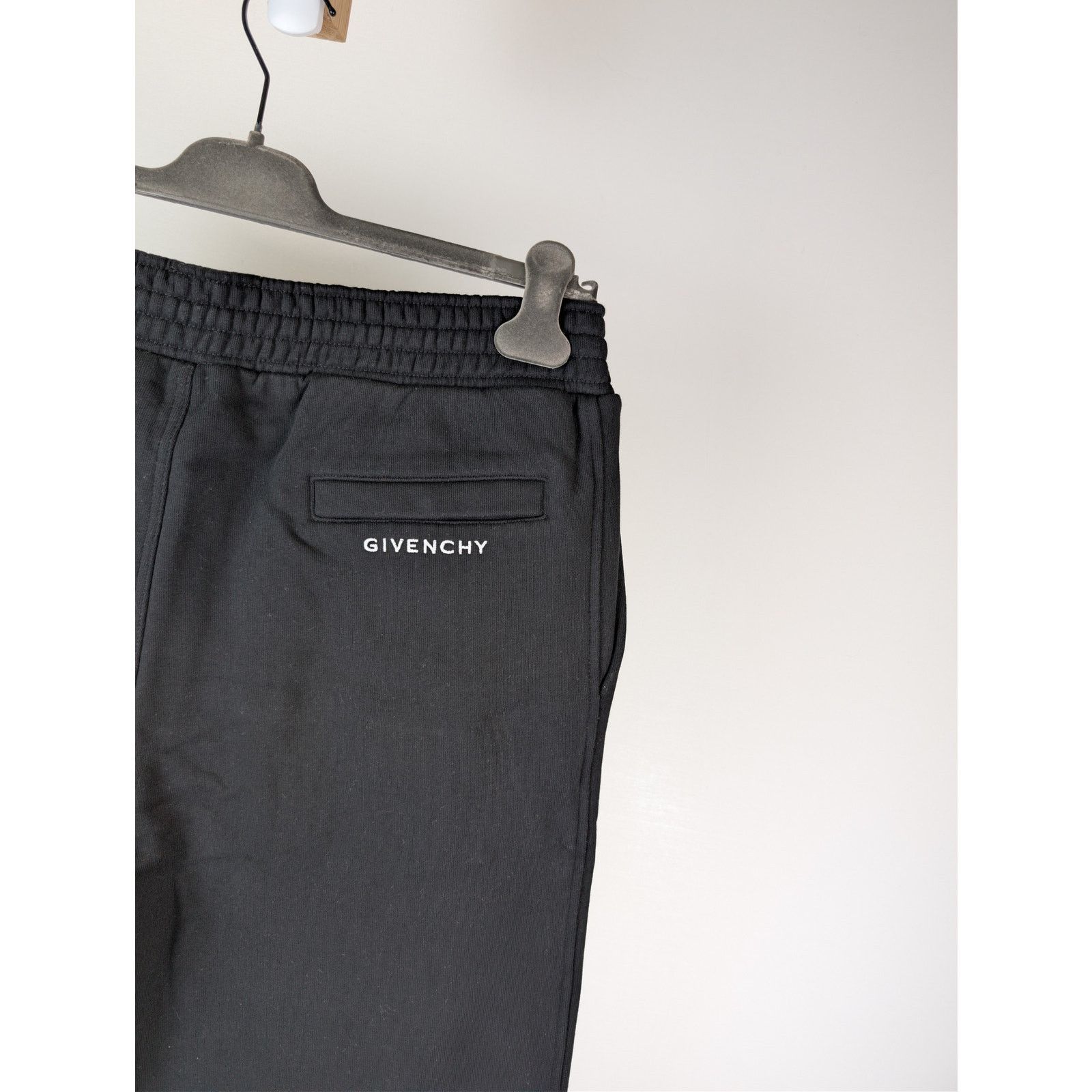 Givenchy o1rshd1 Hug Me Jogging Sweatpants / Trousers in Black Size US XL / EU 56 / 4 - 14 Thumbnail