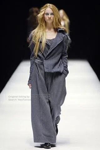 Yohji Yamamoto Oversized Wool Jacket by Yohji Yamamoto. Size S / US 4 / IT 40 - 2 Thumbnail