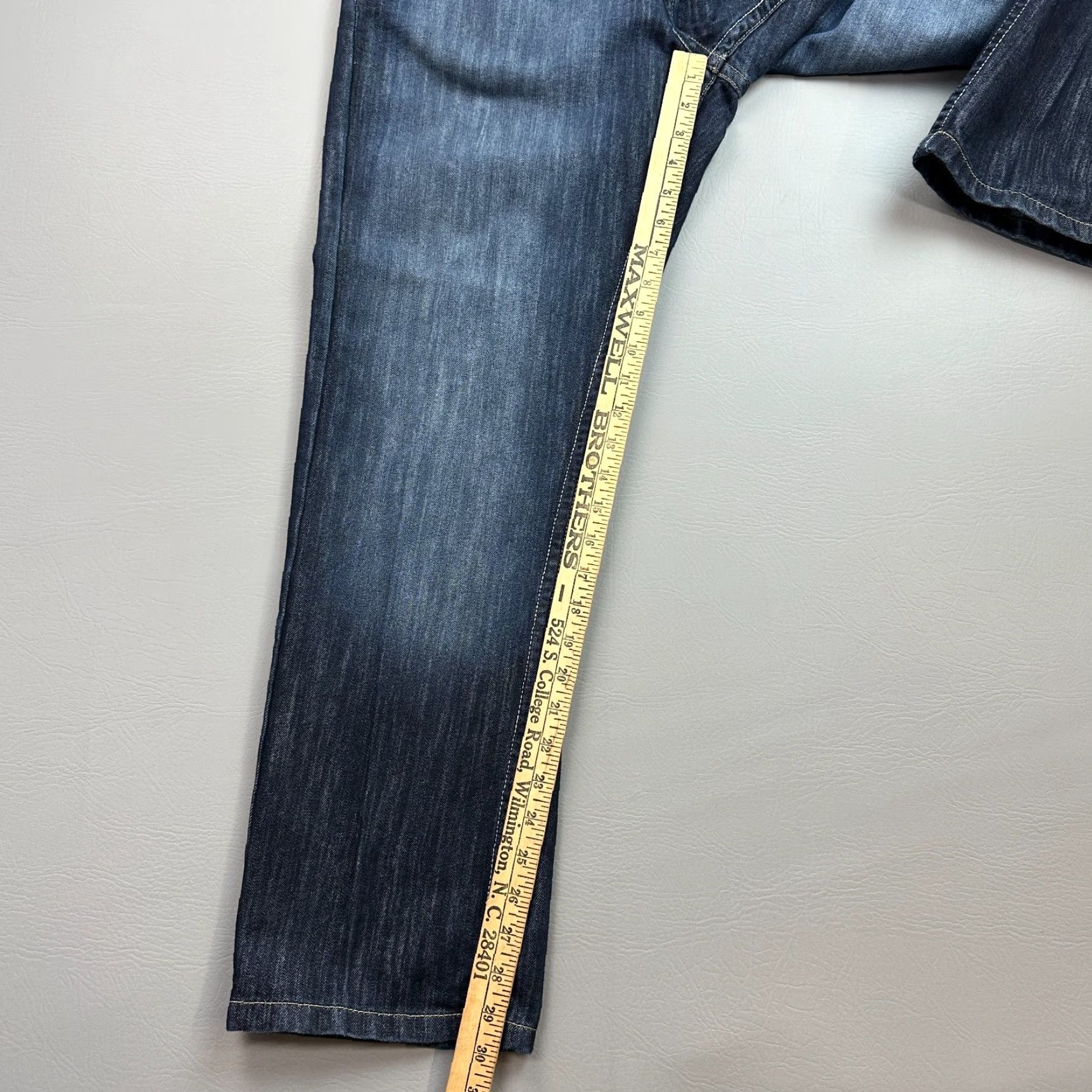 Southpole VINTAGE Southpole Jeans Mens 34x30 Blue Dark Wash Denim Hip Hop Streetwear Y2K 90s Gothic Grunge Logo Pockets Mens Size US 34 / EU 50 - 2 Thumbnail