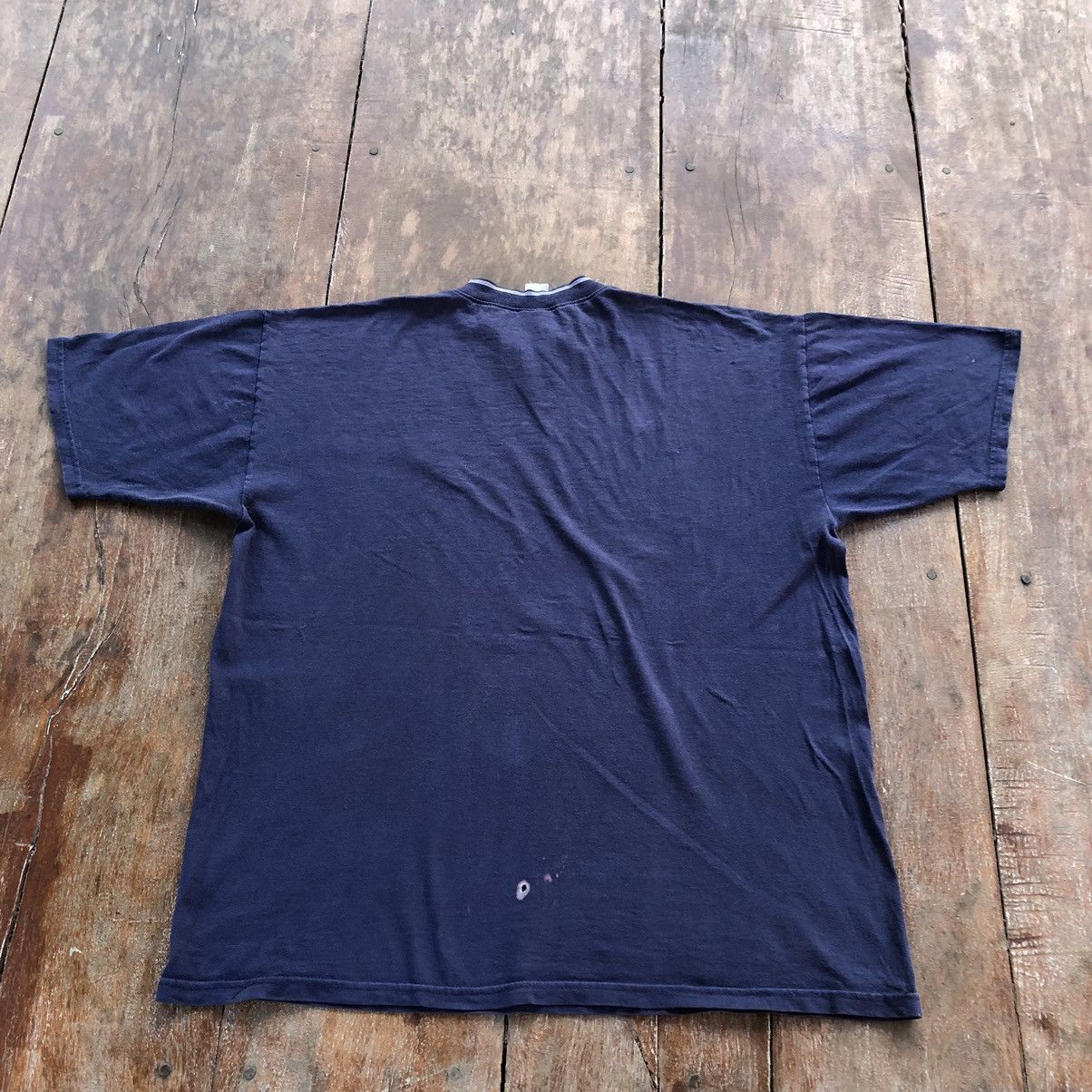 Quiksilver Vintage Thrashed Faded Quiksilver Surfing T Shirt Size US XL / EU 56 / 4 - 3 Thumbnail