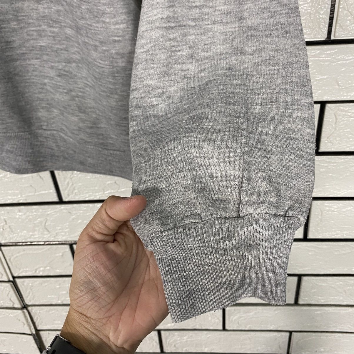 Japanese Brand Vintage Sweatshirt Mickey Mouse Big Logo Size US L / EU 52-54 / 3 - 12 Thumbnail