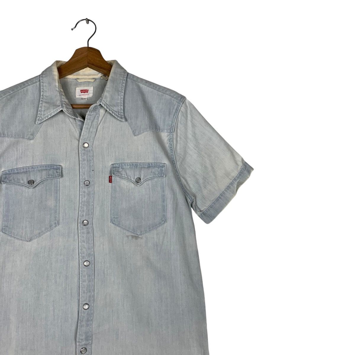 Levi's LEVI’S Blue Washed Chambray Work Shirt #1401-C63 Size US S / EU 44-46 / 1 - 5 Thumbnail