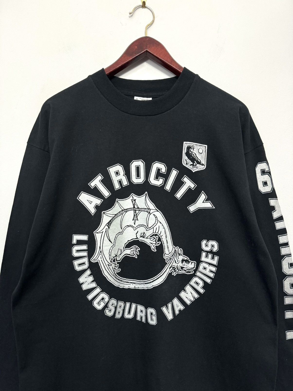 Band Tees Vintage Atrocity Ludwigsburg Vampires Long sleeve T-shirt Size US XL / EU 56 / 4 - 2 Thumbnail
