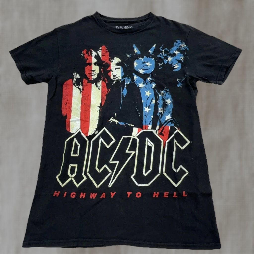 Vintage AC DC Shirt Men Small Black Tee Highway To Hell Tour Concert AOP US Flag Retro Shirt Size US S / EU 44-46 / 1 - 1 Thumbnail