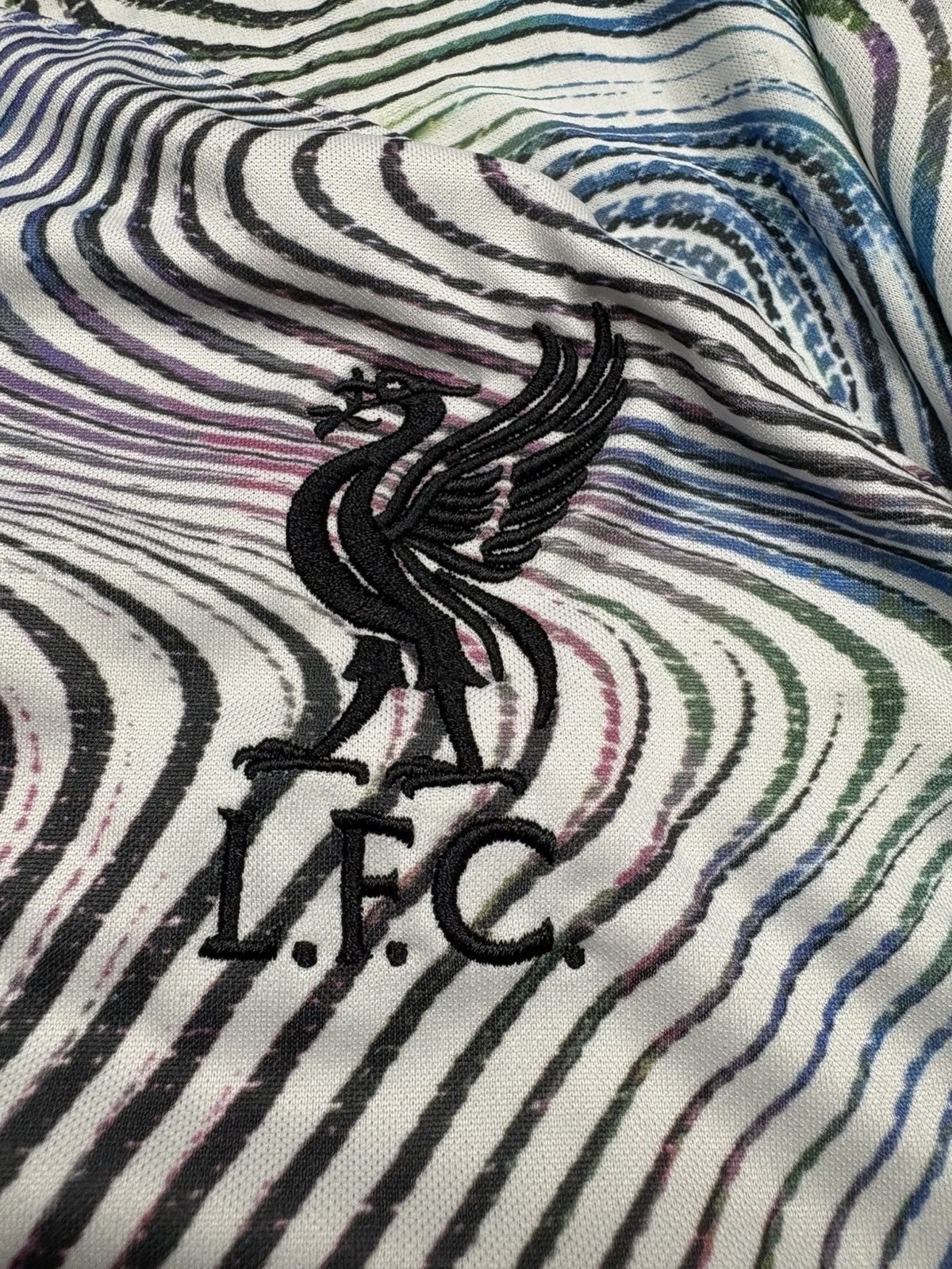 Nike Nike Liverpool 2022/23 Away Soccer Jersey Kit Psychedelic L Size US L / EU 52-54 / 3 - 6 Thumbnail