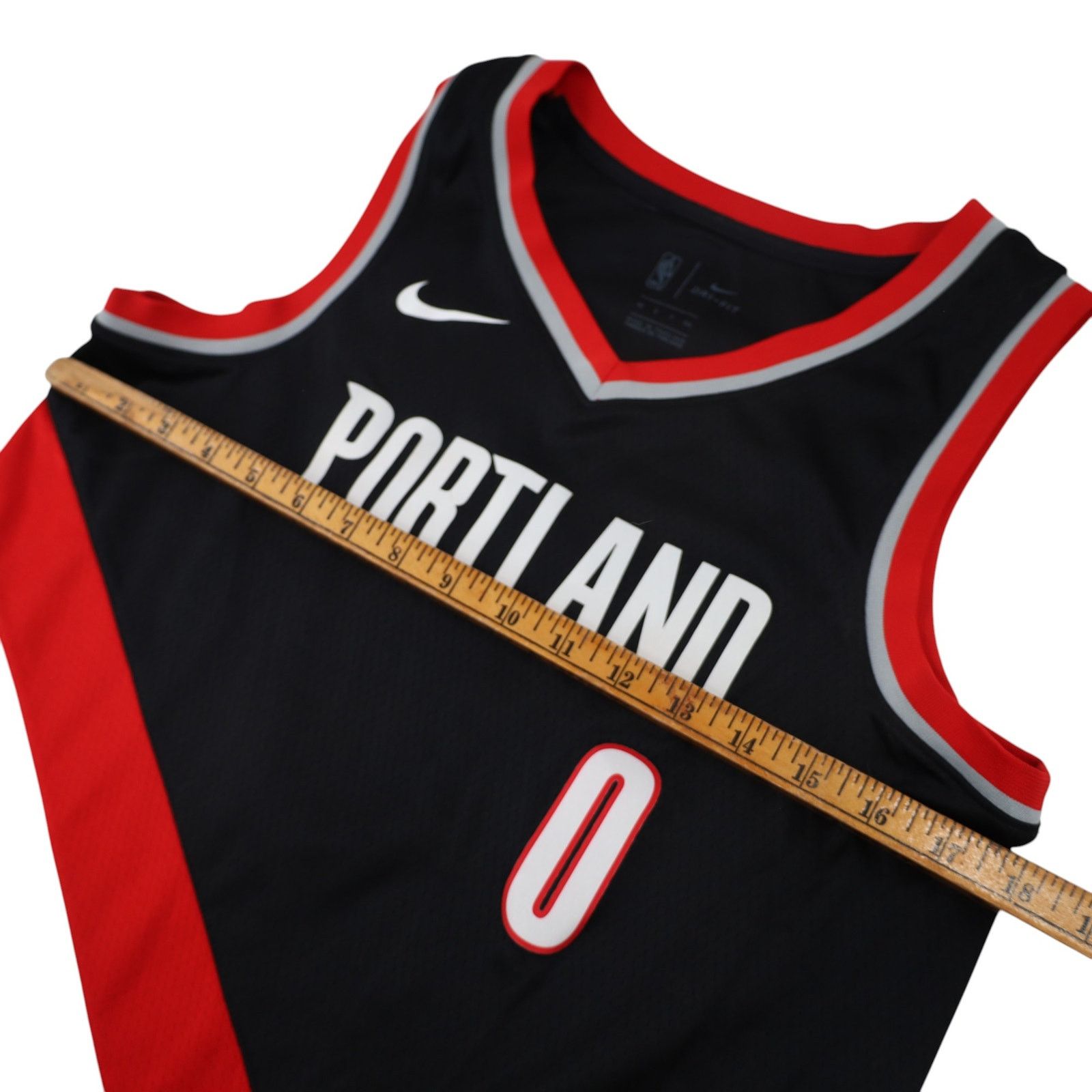 NBA × Nike Nike Portland Blazers #0 Damion Lillard Basketball Jersey Size US S / EU 44-46 / 1 - 8 Thumbnail