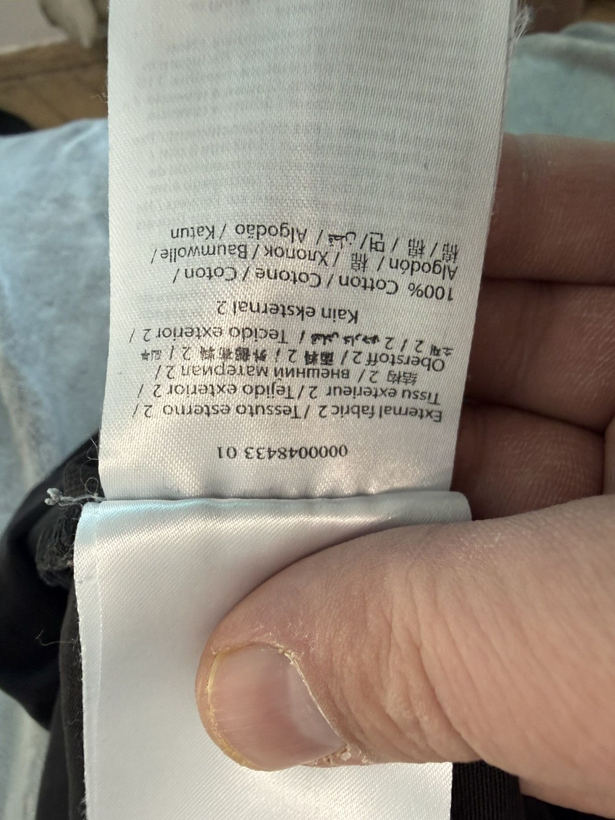 Valentino Very nice Size US M / EU 48-50 / 2 - 8 Thumbnail