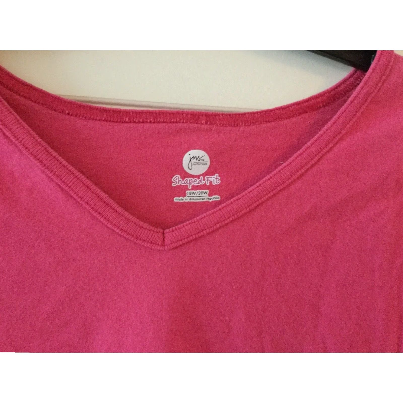 Hanes VINTAGE Hanes Just My Size Women's Short Sleeve V-Neck T-Shirt Plus Size 18W Pink Casual Size 40" / US 18 - 2 Thumbnail