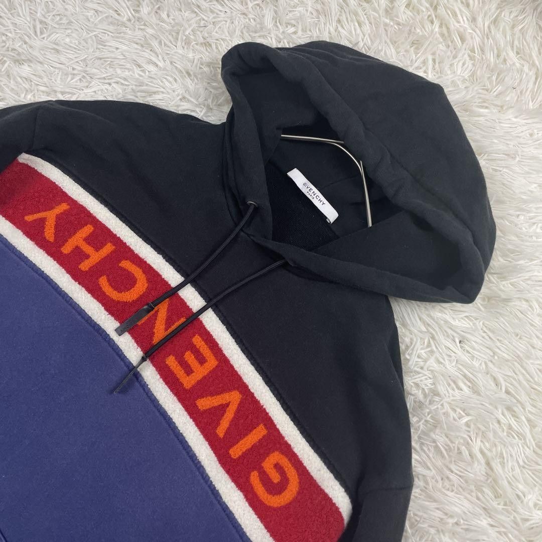 Rare Givenchy Logo Pullover Hoodie Bicolor Black/Blue