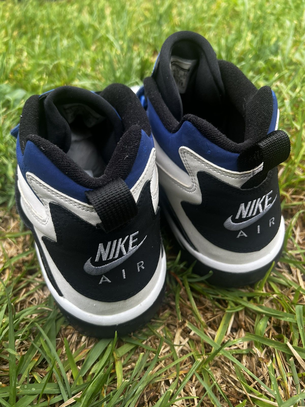 Nike RARE Nike Air Max Diamond Turf Size 12 Royal Blue shoes Size US 12 / EU 45 - 6 Thumbnail