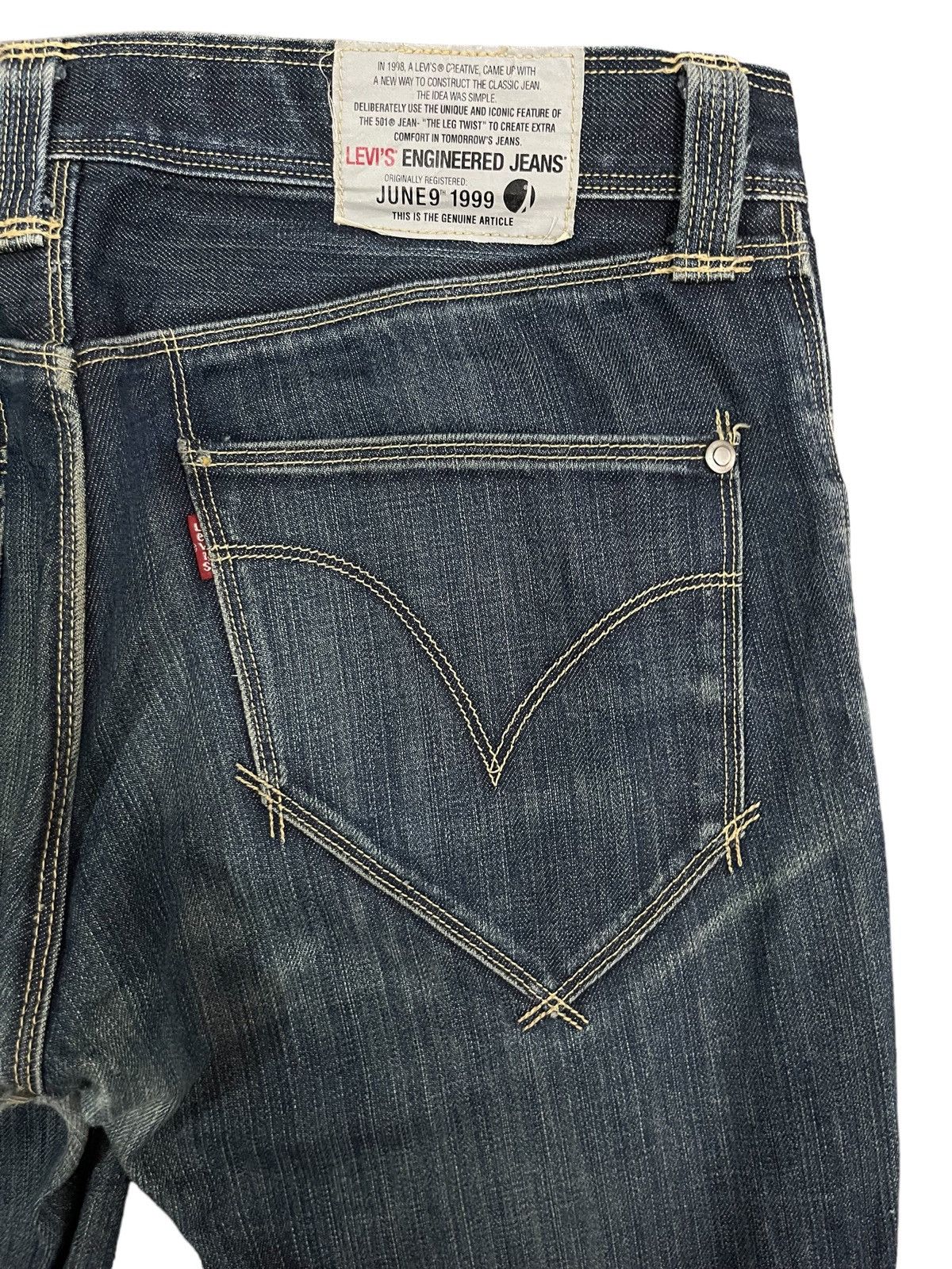 Levi's Vintage 90s Levis Engineered Loose Ripped Twisted Leg Jeans Size US 33 - 9 Thumbnail