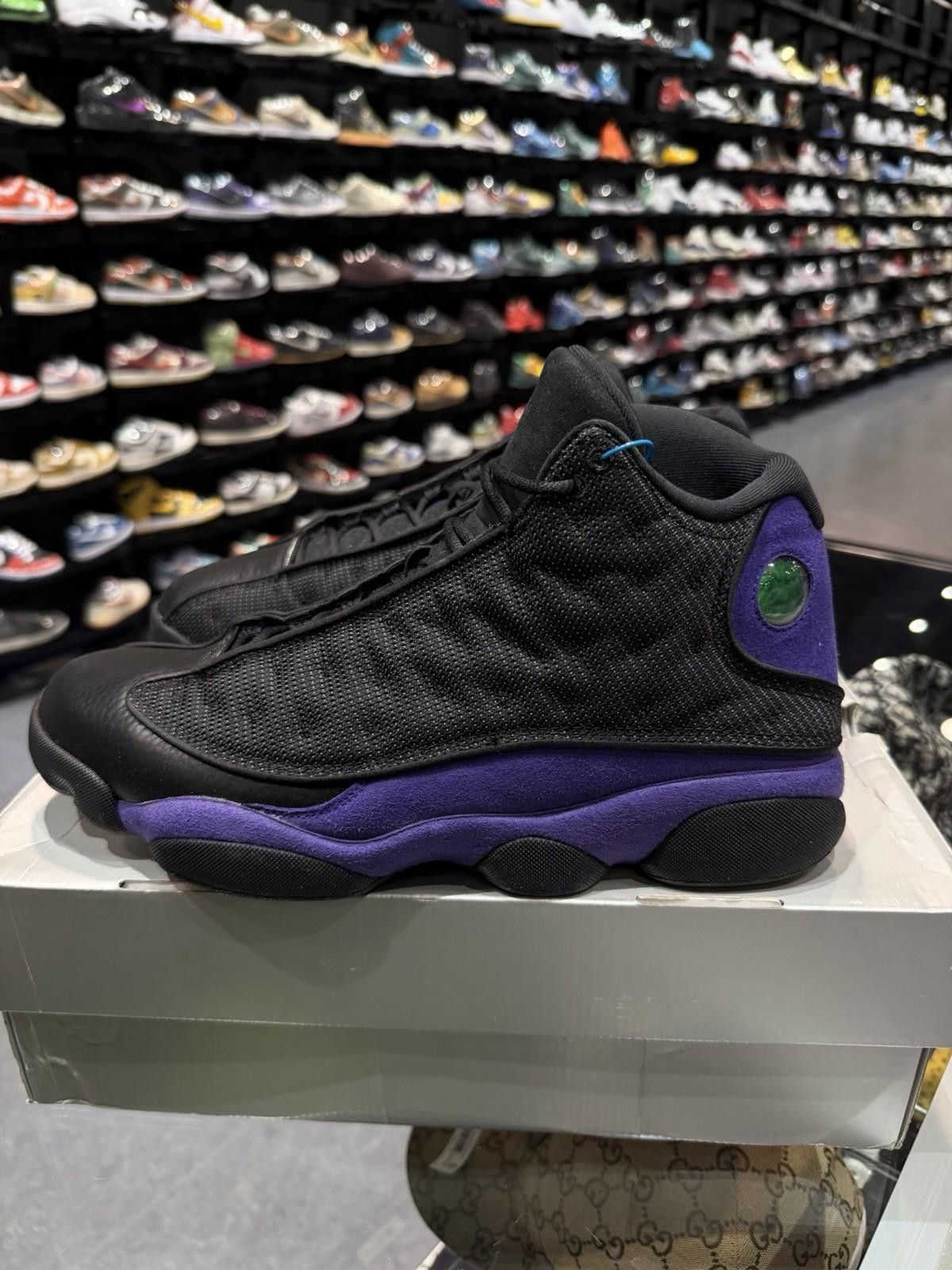 Jordan Brand Jordan Retro 13 Sneakers Black and Purple Size 13 Size US 13 / EU 46 - 2 Thumbnail
